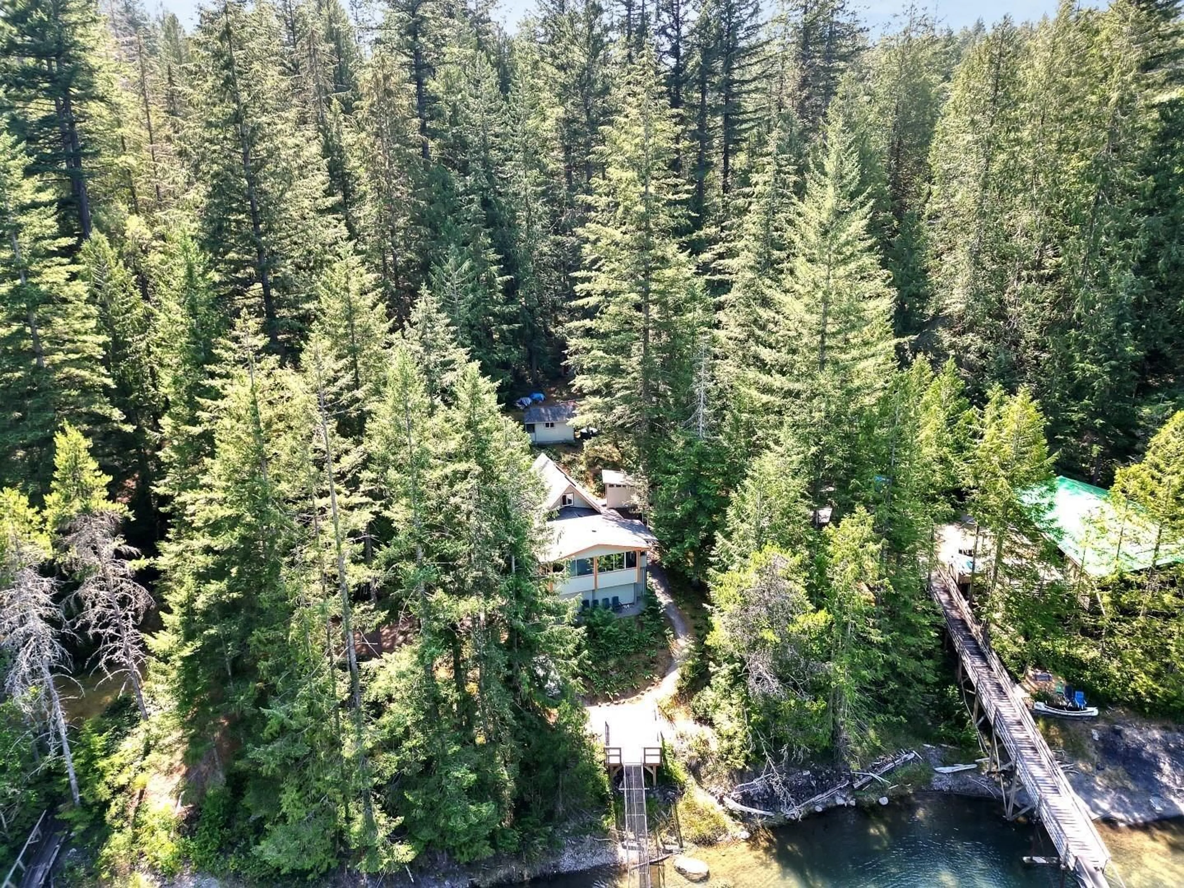 A pic from outside/outdoor area/front of a property/back of a property/a pic from drone, forest/trees view for BLK C - DL 2604 LONG ISLAND, Harrison Hot Springs British Columbia V0M1K0