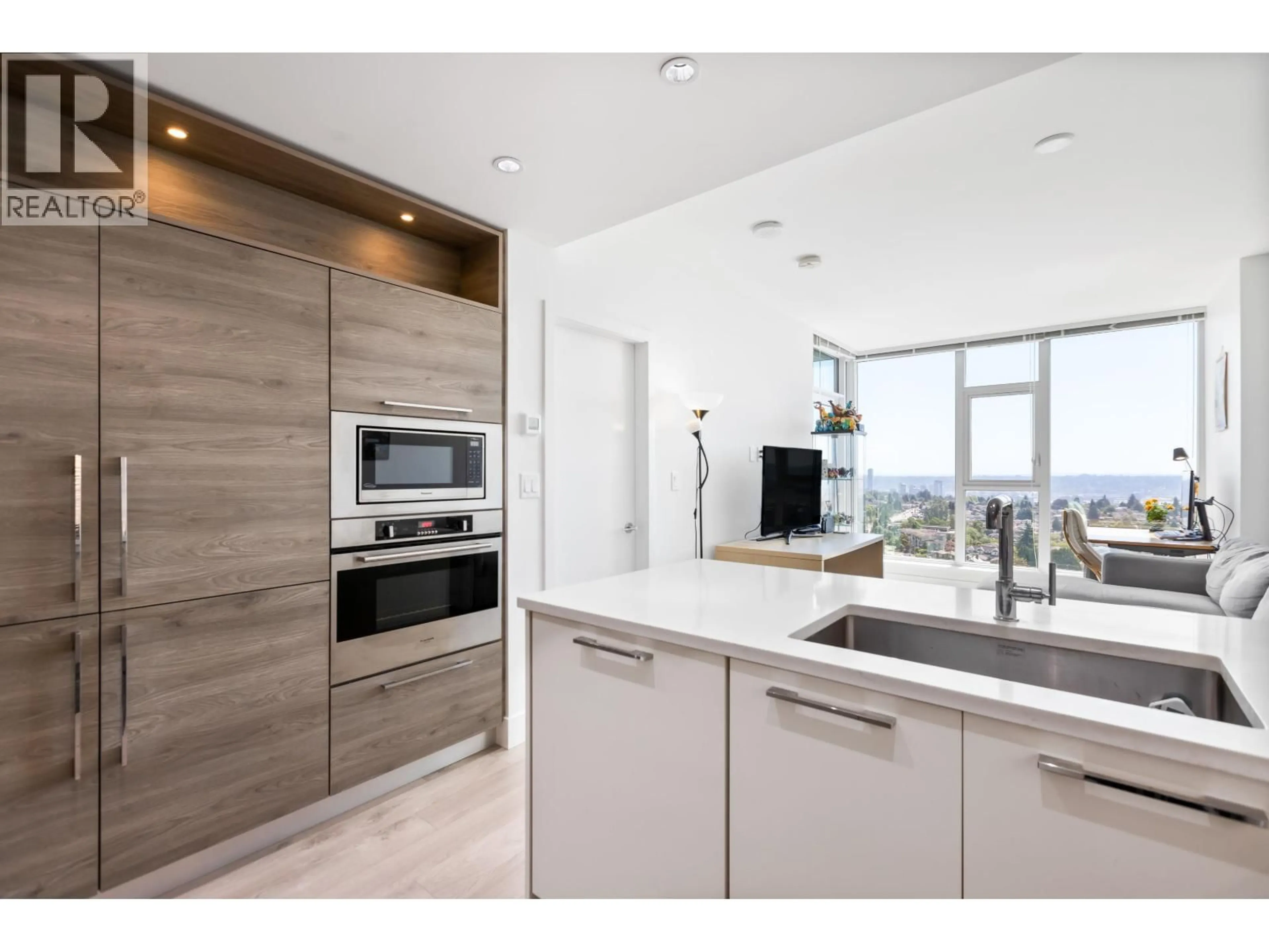 Open concept kitchen, unknown for 1609 - 7303 NOBLE LANE, Burnaby British Columbia V3N0H2