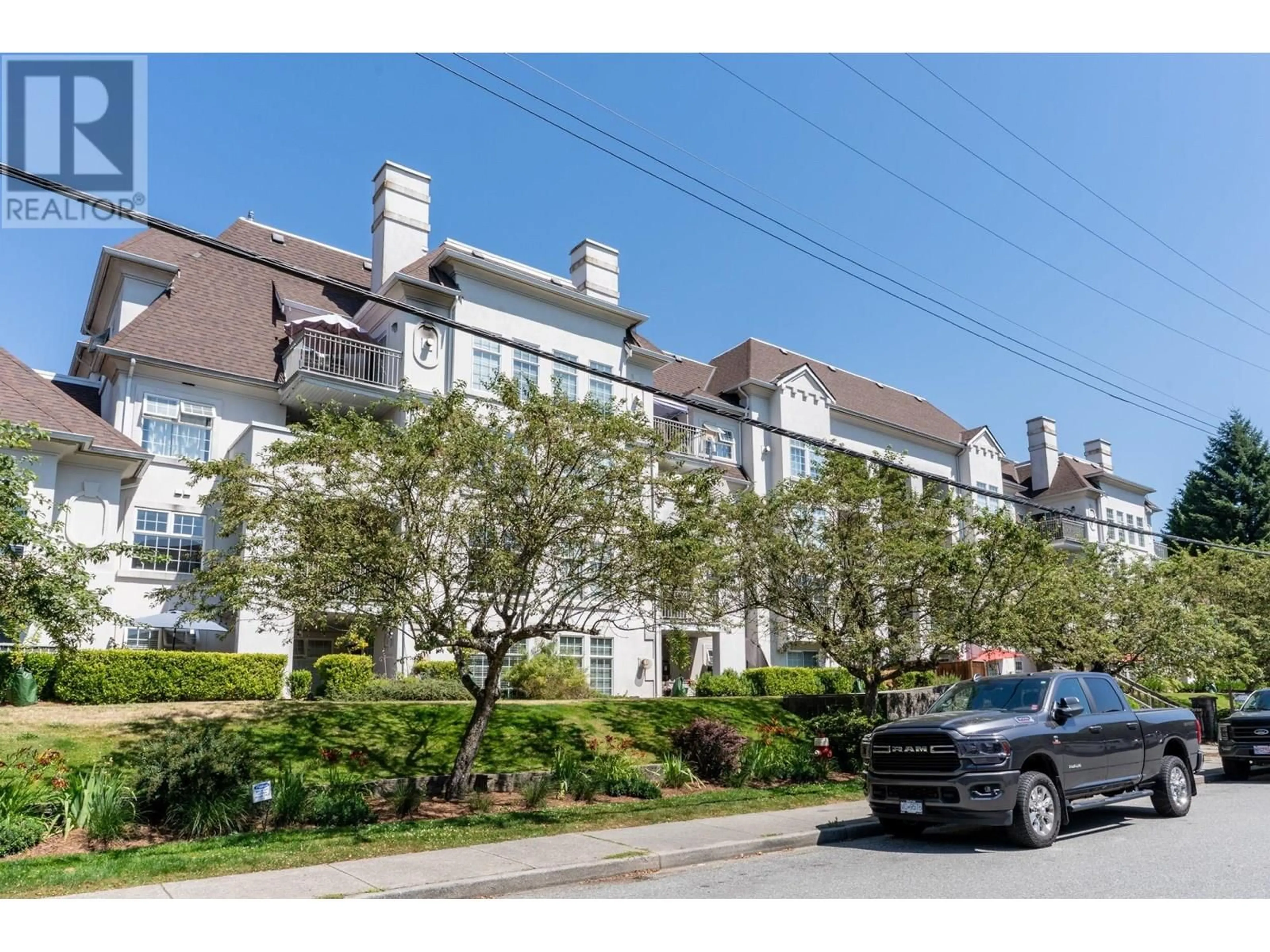 A pic from outside/outdoor area/front of a property/back of a property/a pic from drone, street for 311 - 1655 GRANT AVENUE, Port Coquitlam British Columbia V3B7V1