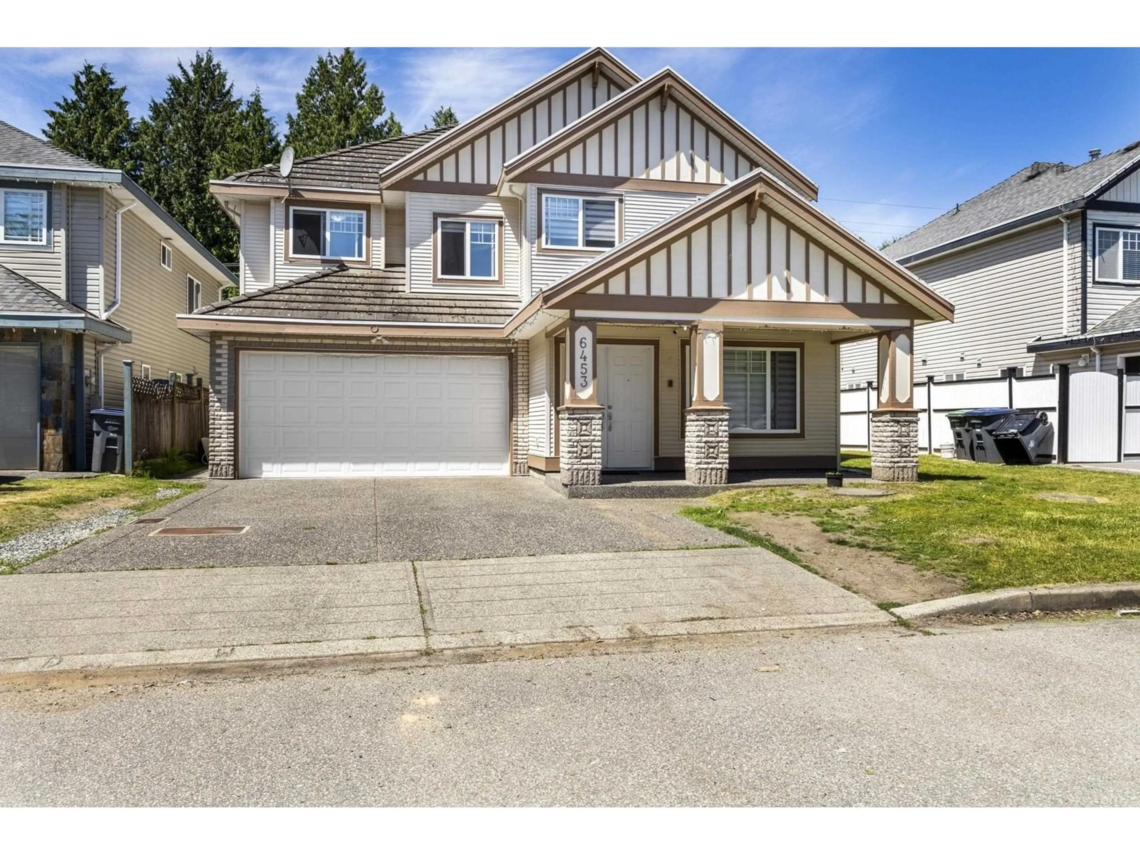Home with vinyl exterior material, street for 6453 141A, Surrey British Columbia V3W1R5