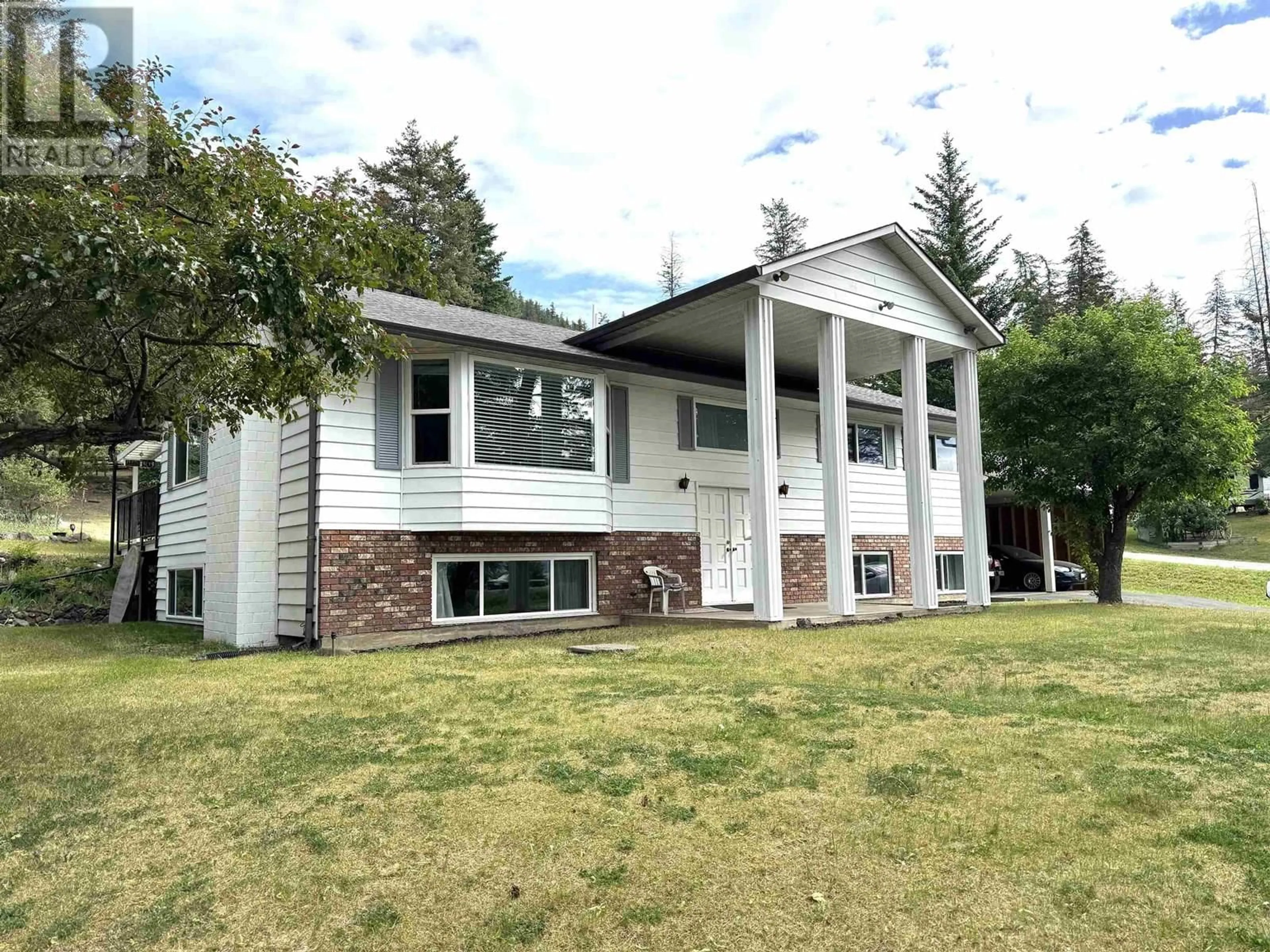 Home with vinyl exterior material, unknown for 2426 BELLEVUE DRIVE, Williams Lake British Columbia V2G5H3