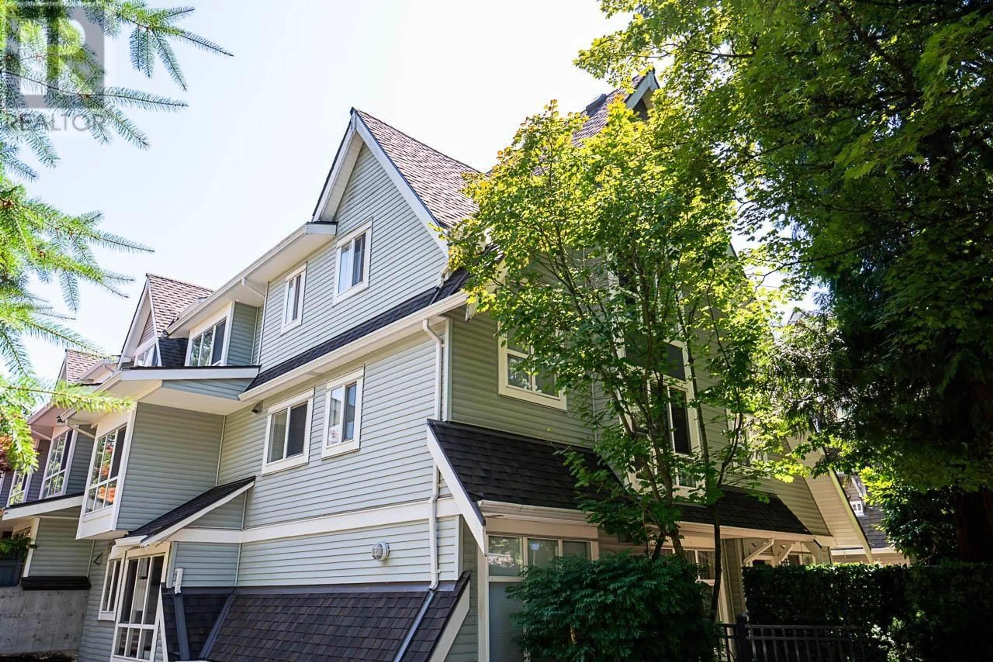 Unknown for 5 - 1075 LYNN VALLEY ROAD, North Vancouver British Columbia V7J1Z6