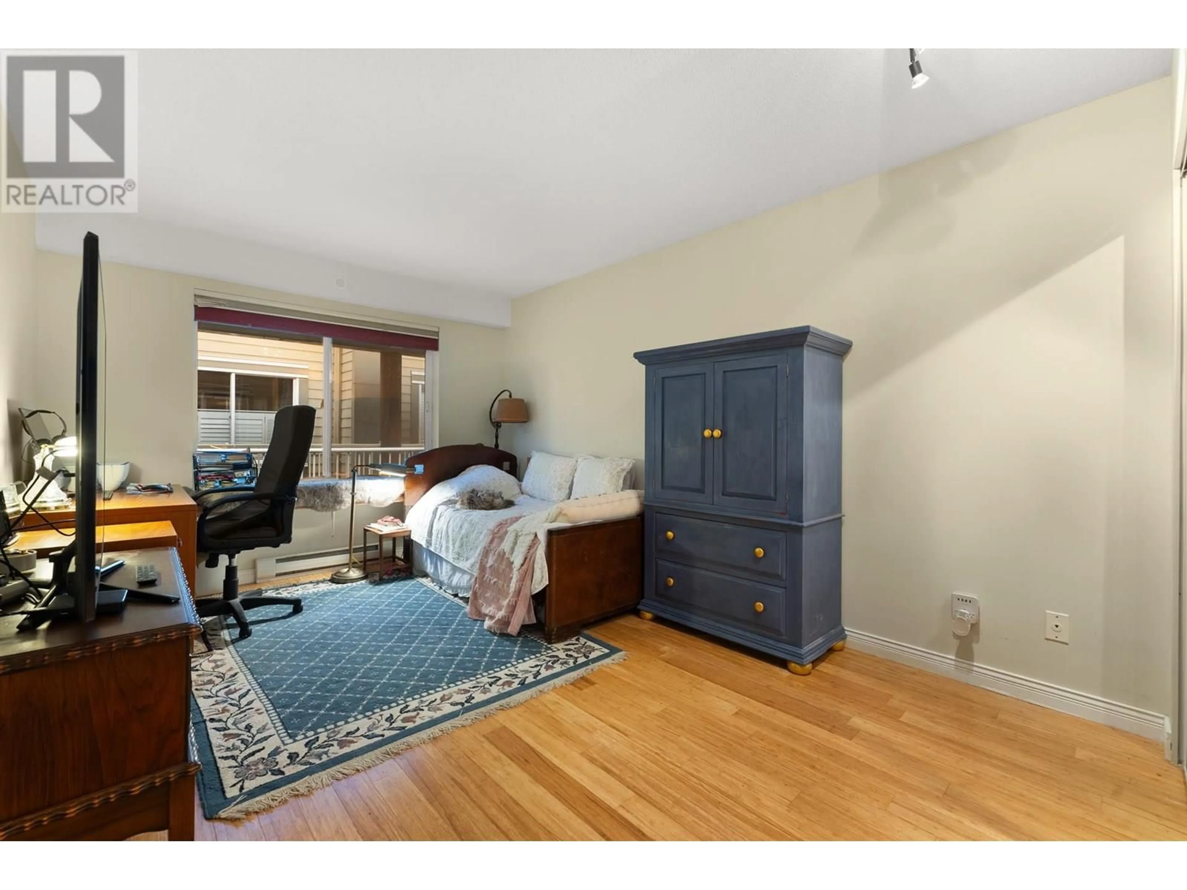 A pic of a room for 320 - 1120 TSATSU SHORES DRIVE, Tsawwassen British Columbia V4M4G3