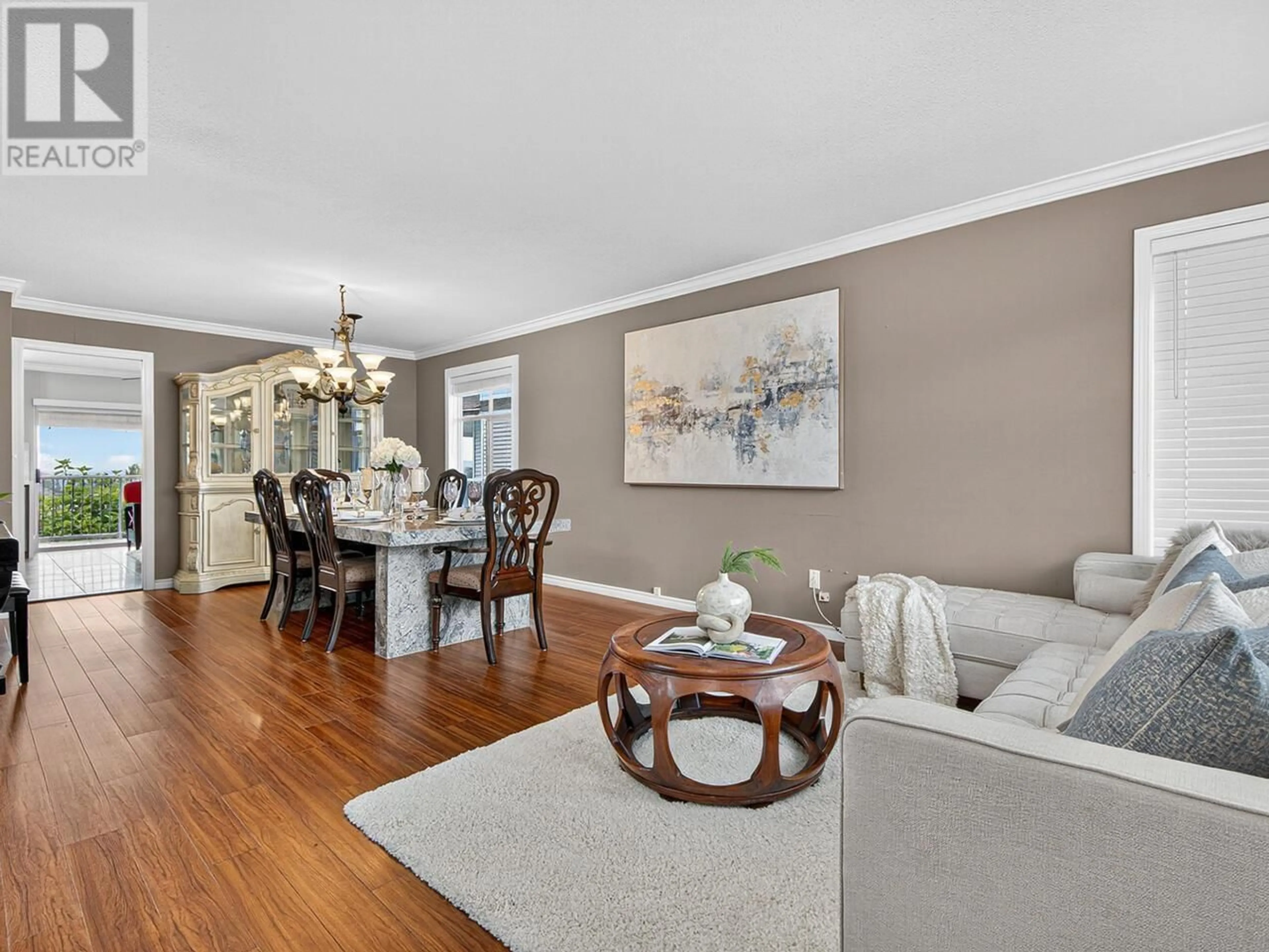 Living room with furniture, wood/laminate floor for 3312 GROSVENOR PLACE, Coquitlam British Columbia V3E3G6