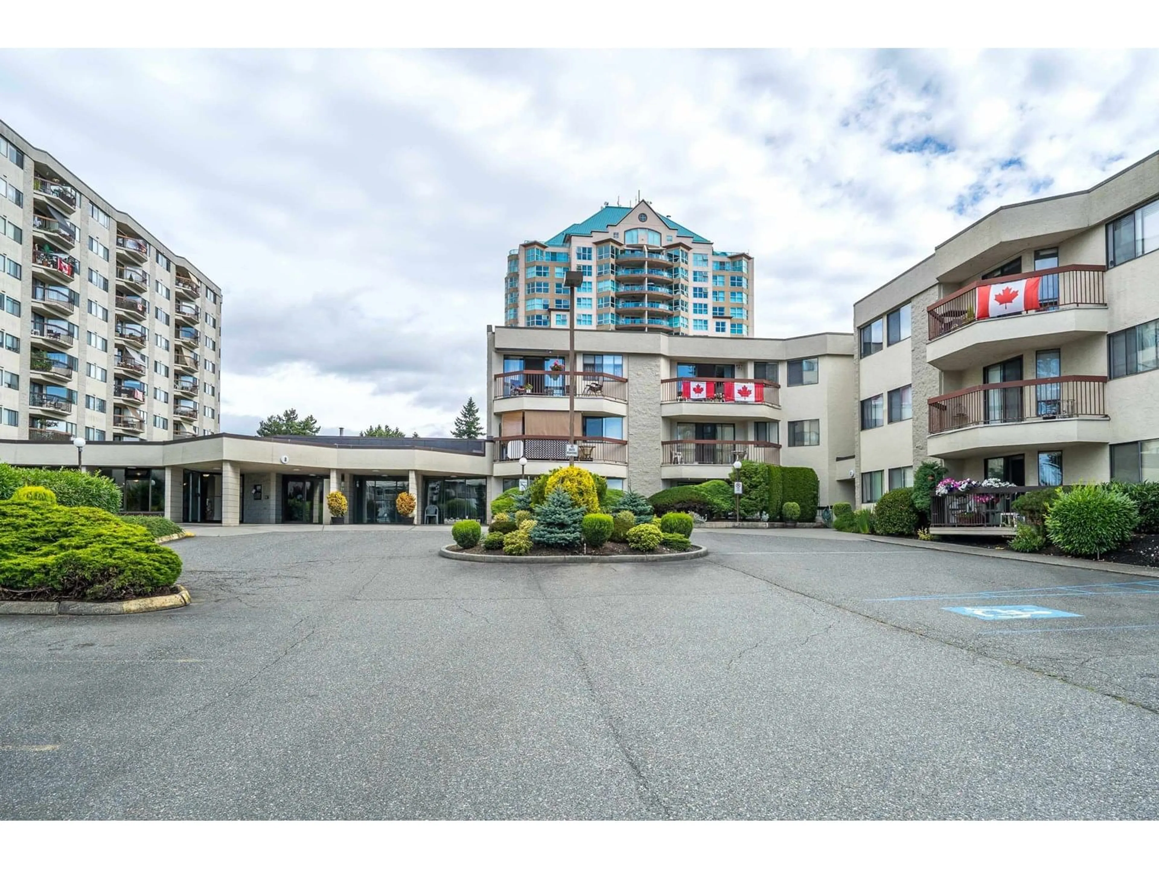 Unknown for 704 - 31955 OLD YALE, Abbotsford British Columbia V2T4N1