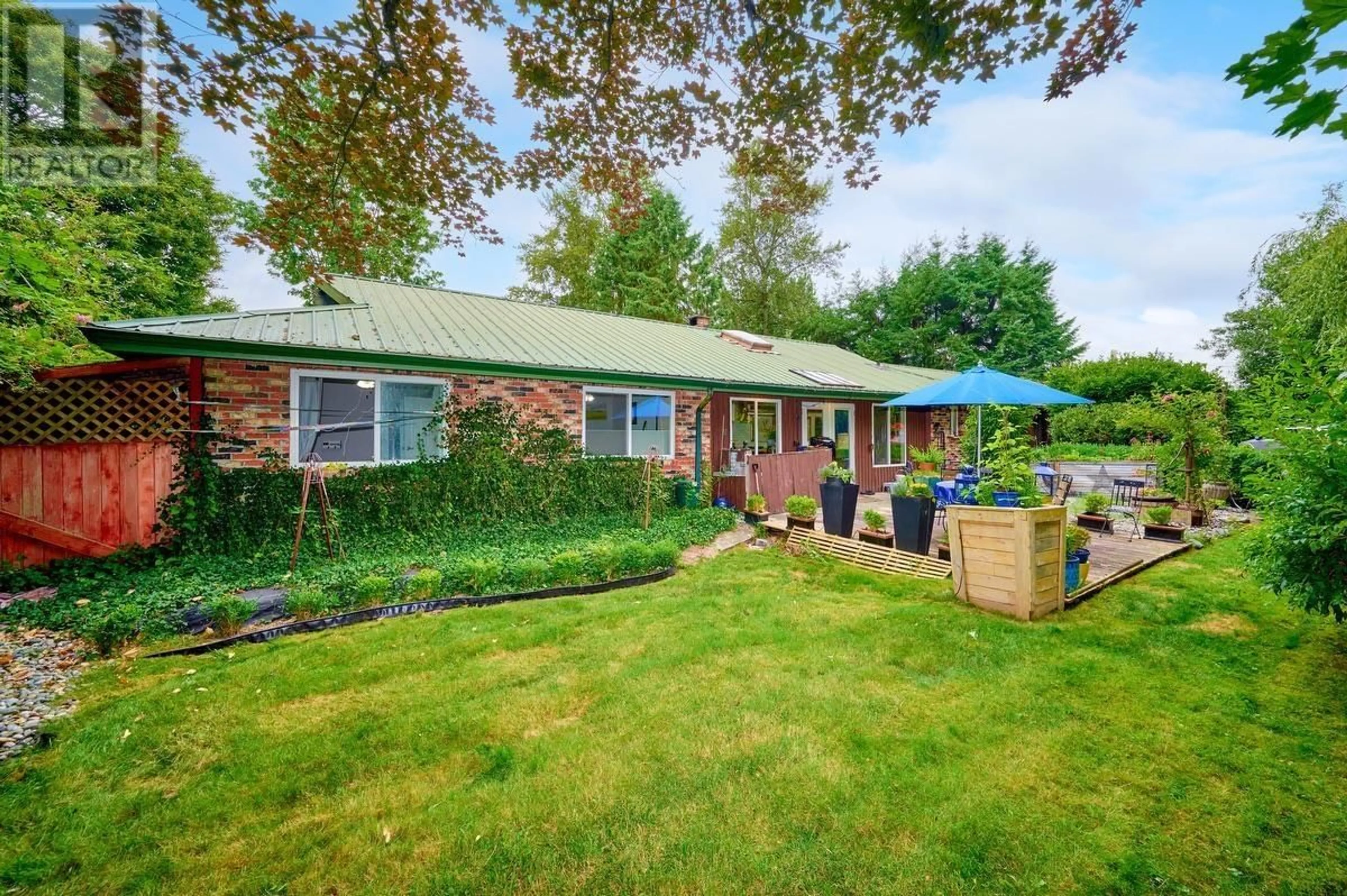 A pic from outside/outdoor area/front of a property/back of a property/a pic from drone, street for 17749 FORD ROAD DETOUR ROAD, Pitt Meadows British Columbia V3Y0A7