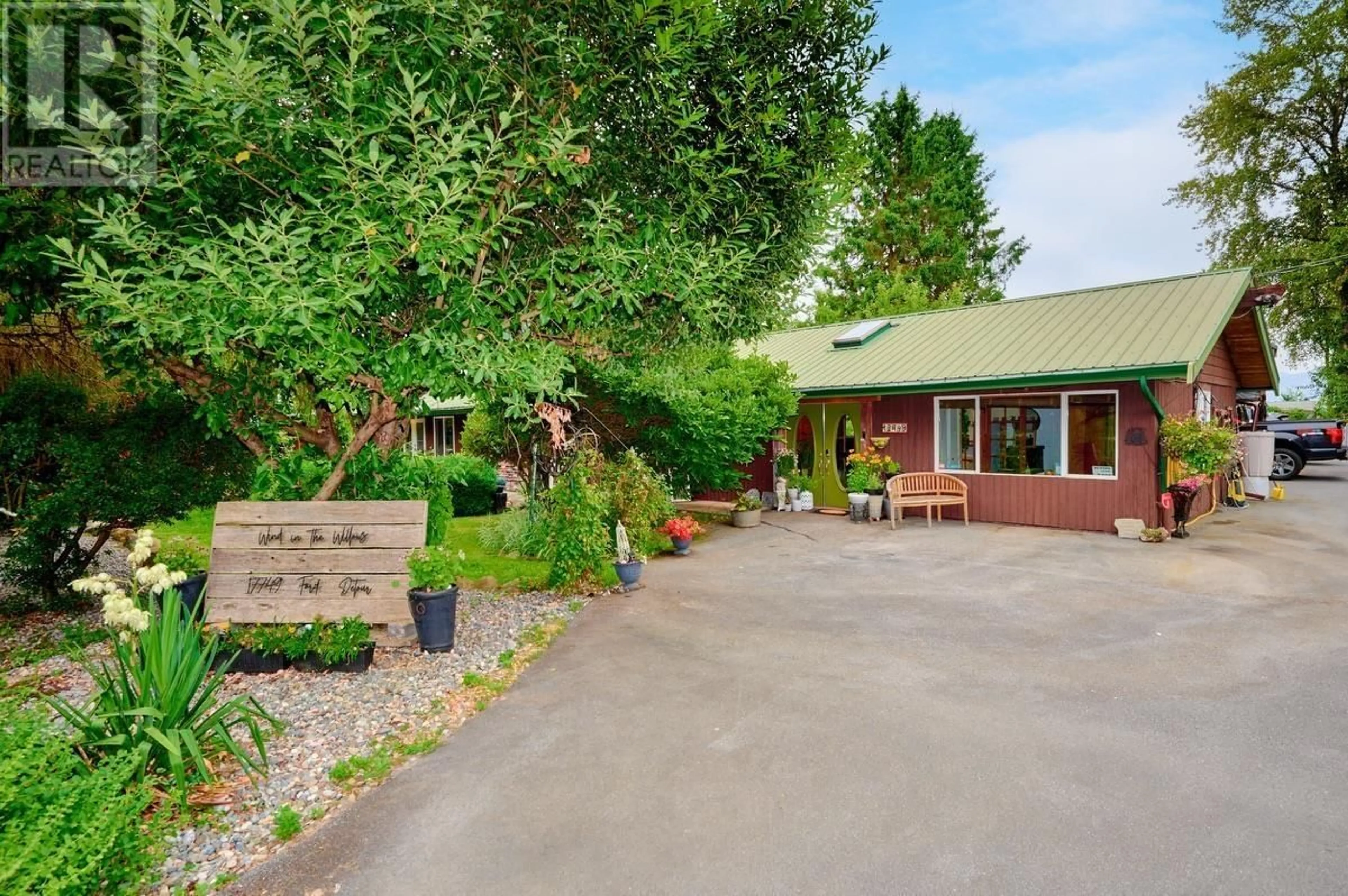 Patio, unknown for 17749 FORD ROAD DETOUR ROAD, Pitt Meadows British Columbia V3Y0A7