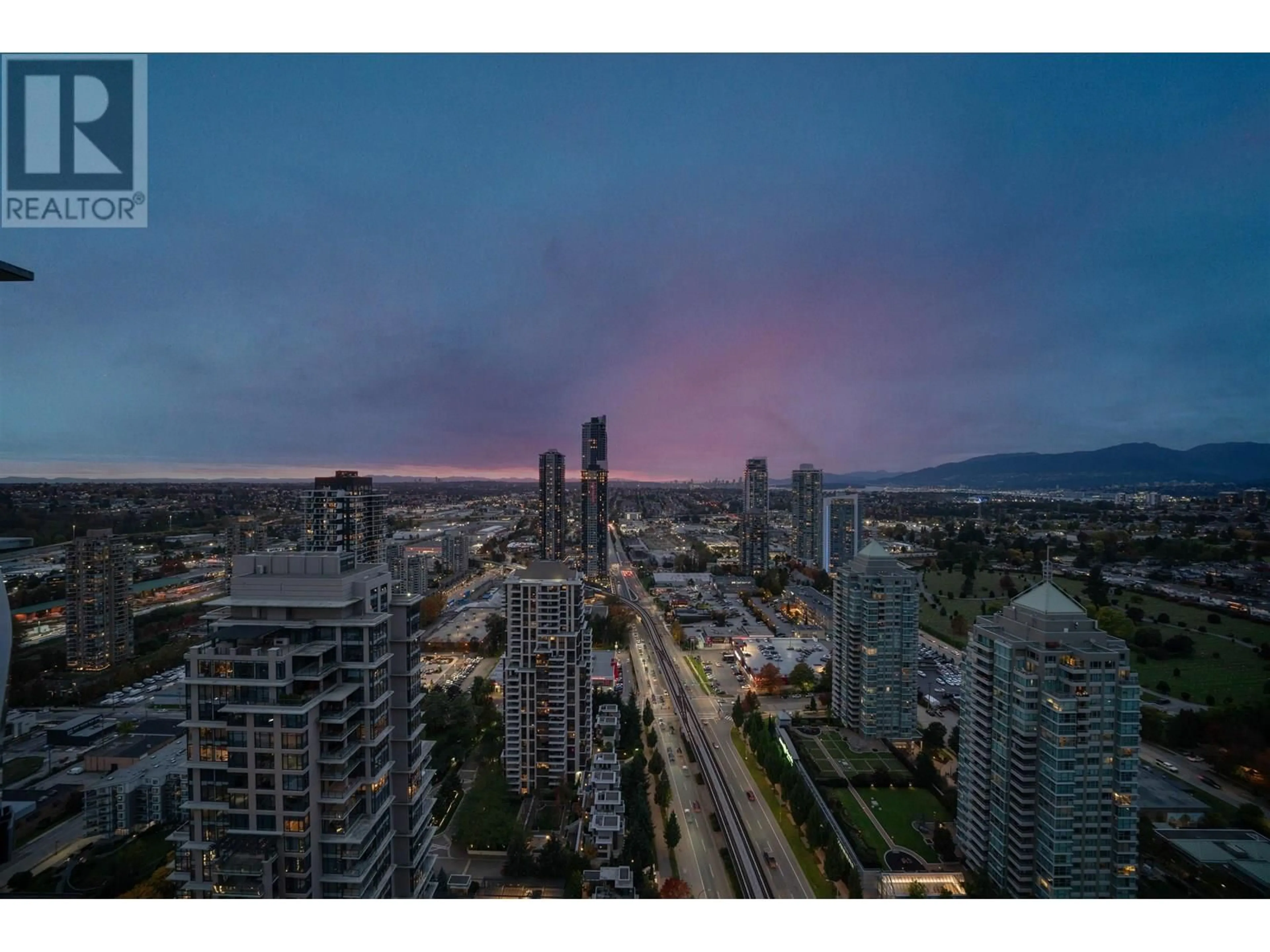 Unknown for 3902 - 2008 ROSSER AVENUE, Burnaby British Columbia V5C0H8