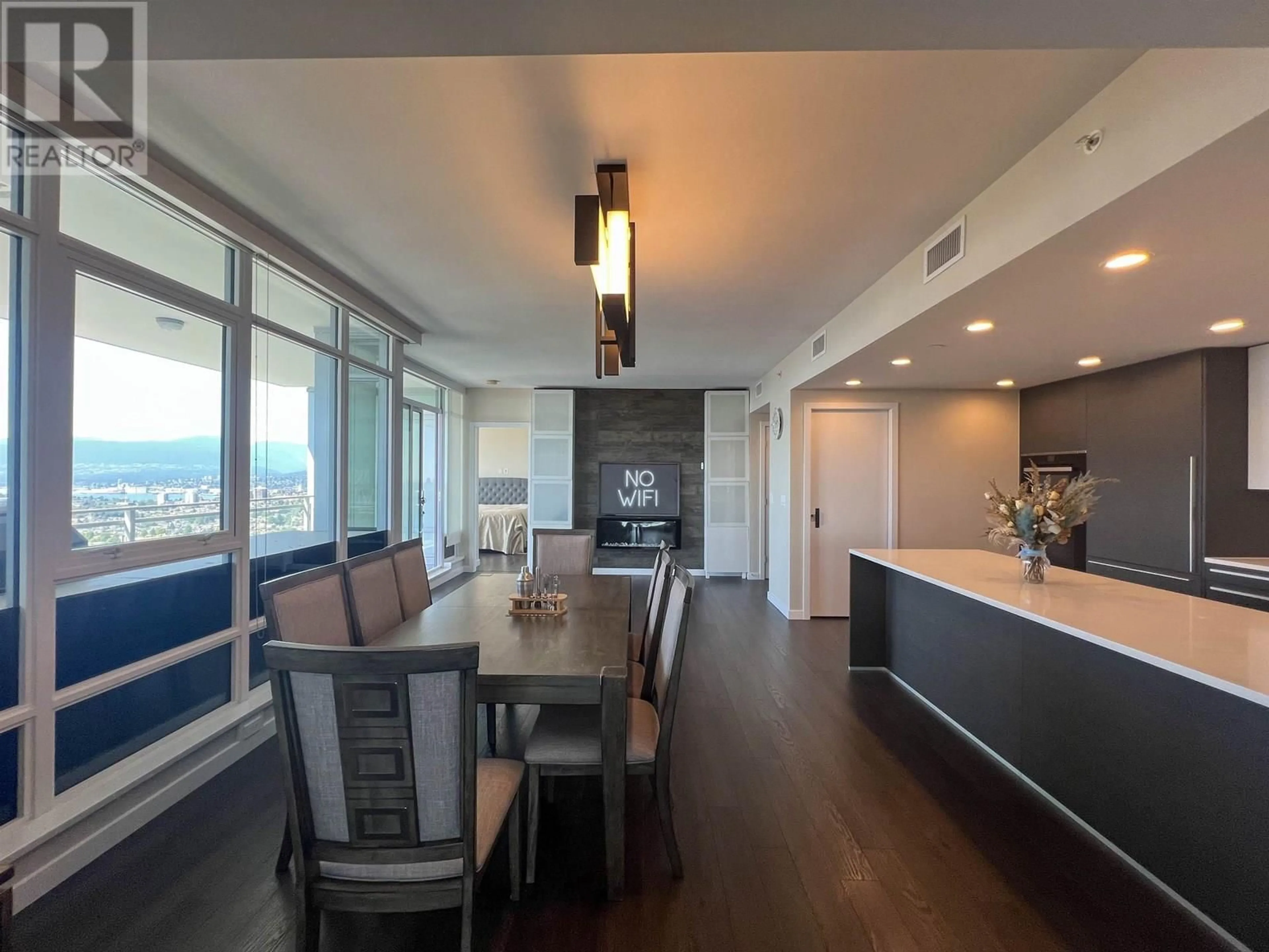 Open concept kitchen, unknown for 4201 - 4485 SKYLINE DRIVE, Burnaby British Columbia V5C0J2