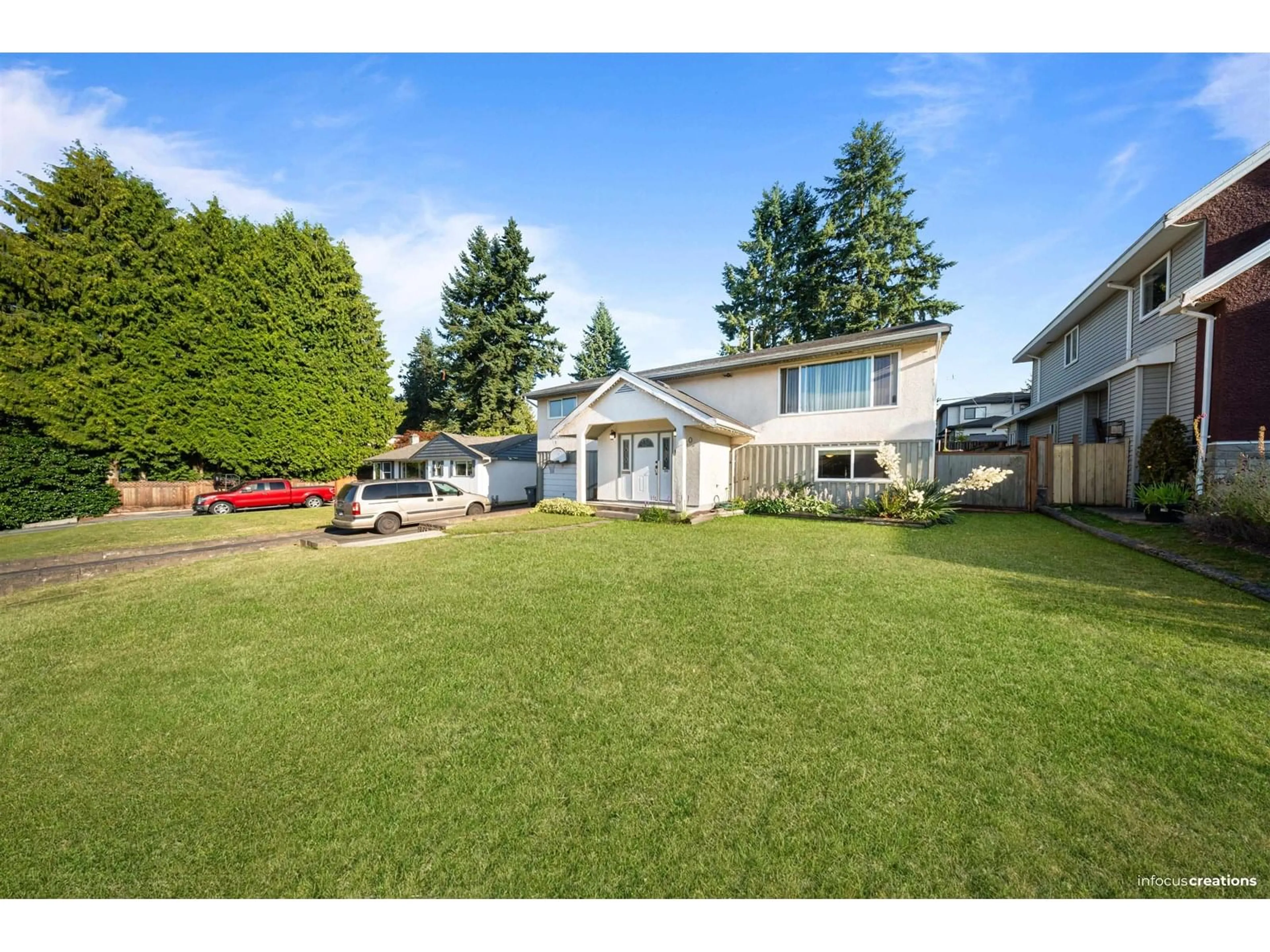 A pic from outside/outdoor area/front of a property/back of a property/a pic from drone, street for 13850 78A, Surrey British Columbia V3W2Y5