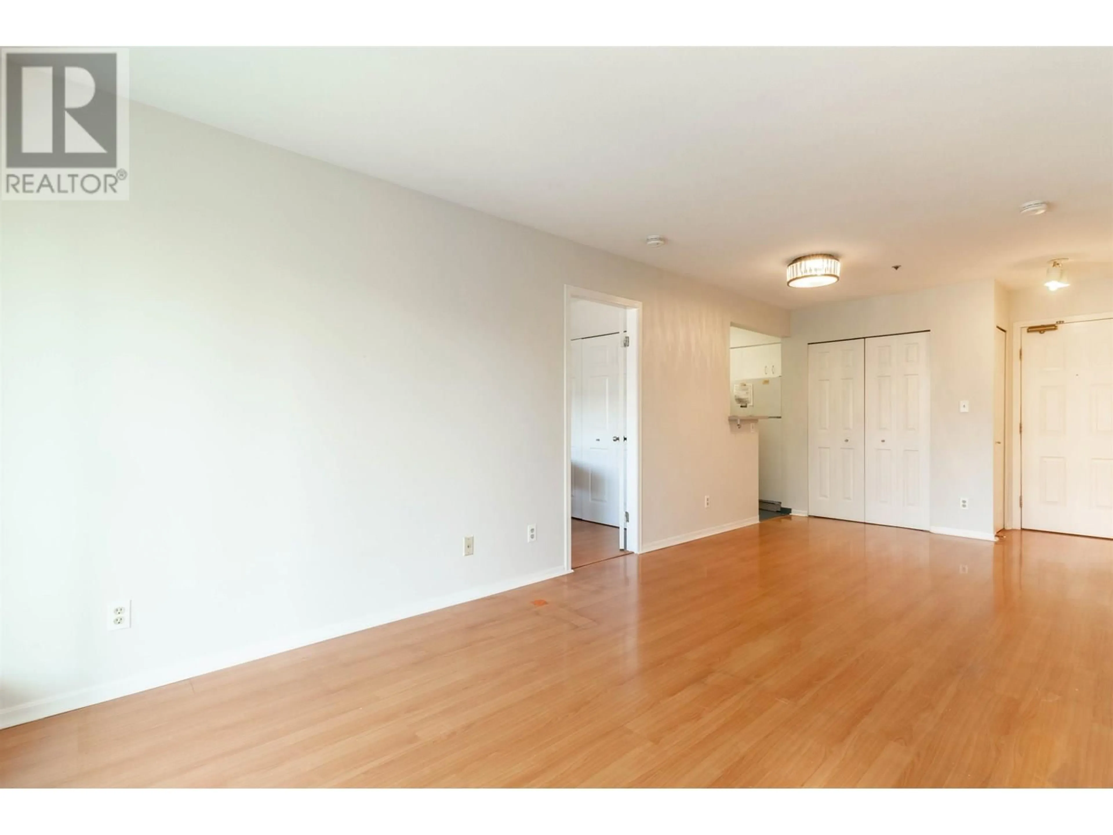 A pic of a room for 205 - 2238 ETON STREET, Vancouver British Columbia V5L1C8