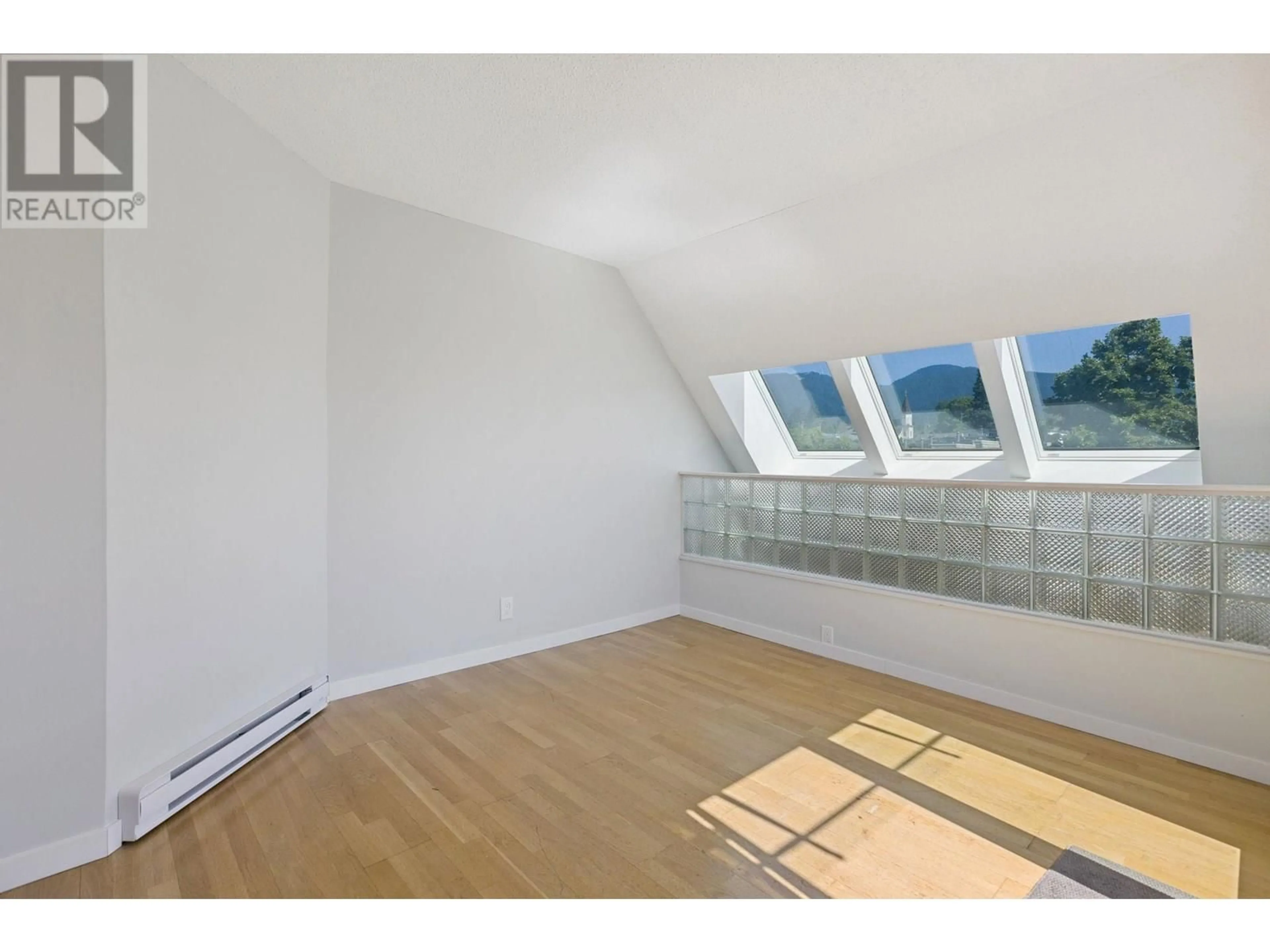 A pic of a room for 312 - 251 4TH STREET, North Vancouver British Columbia V7M1H8