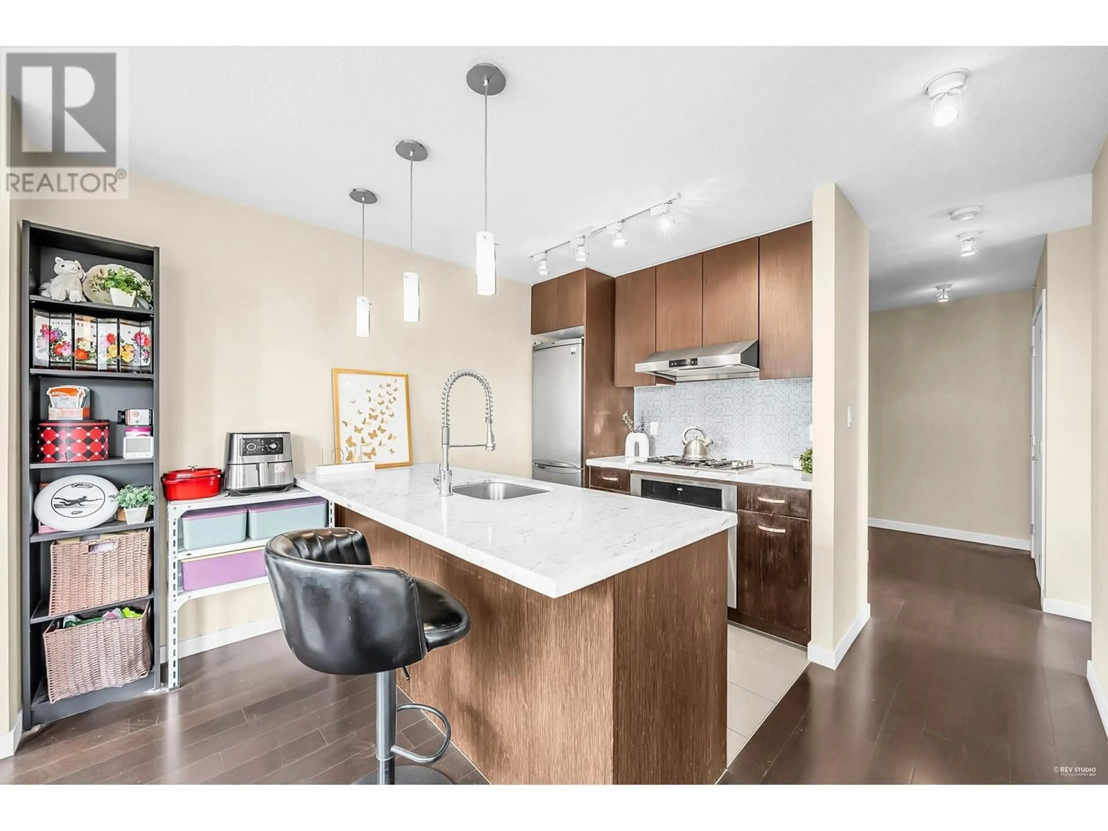 Open concept kitchen, wood/laminate floor for 609 - 2982 BURLINGTON DRIVE, Coquitlam British Columbia V3B0B3
