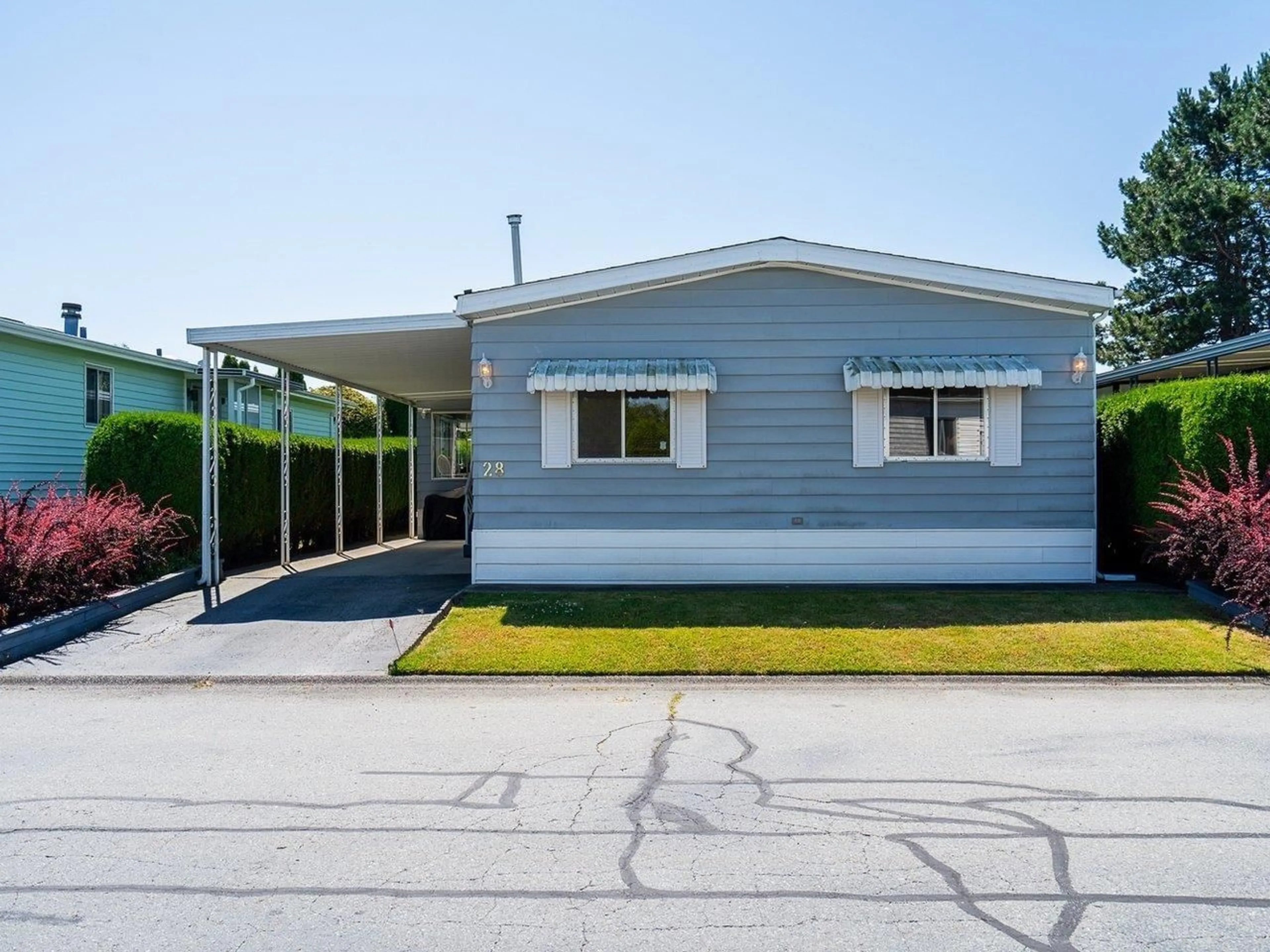 Home with vinyl exterior material, street for 28 - 2303 CRANLEY, Surrey British Columbia V4A8X2