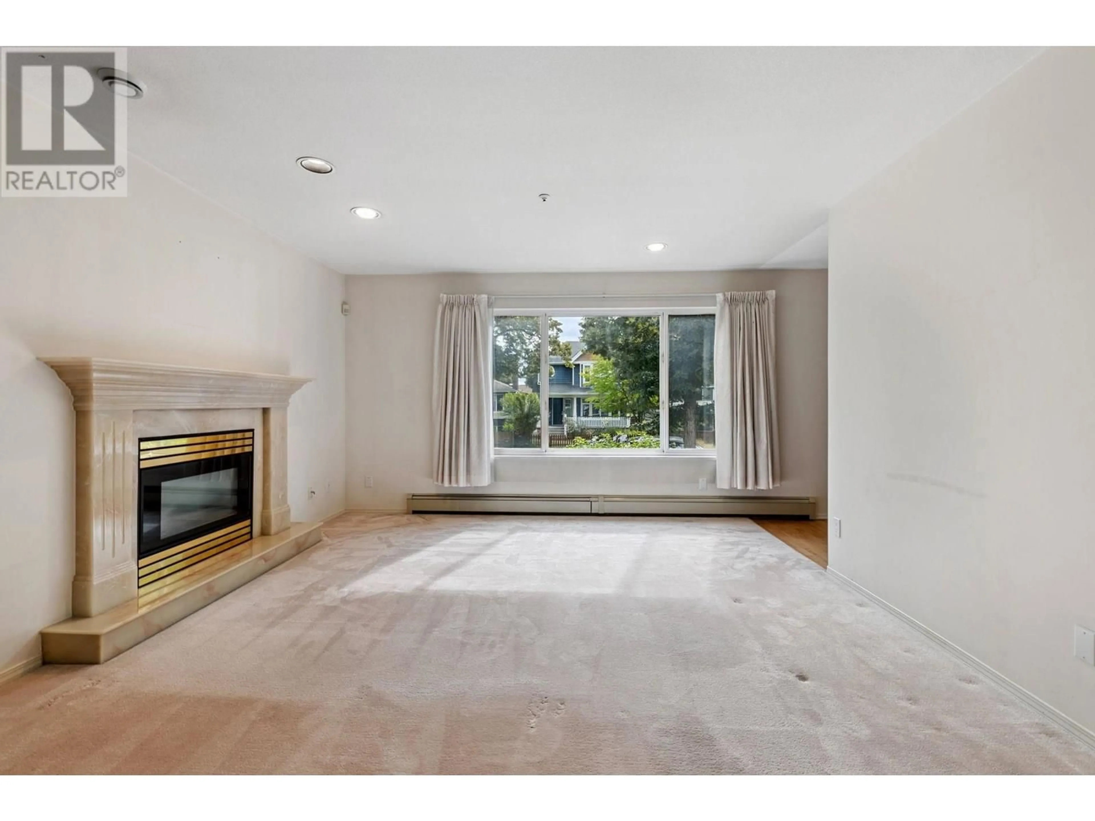 Unknown for 6239 ST. CATHERINES STREET, Vancouver British Columbia V5W3G7