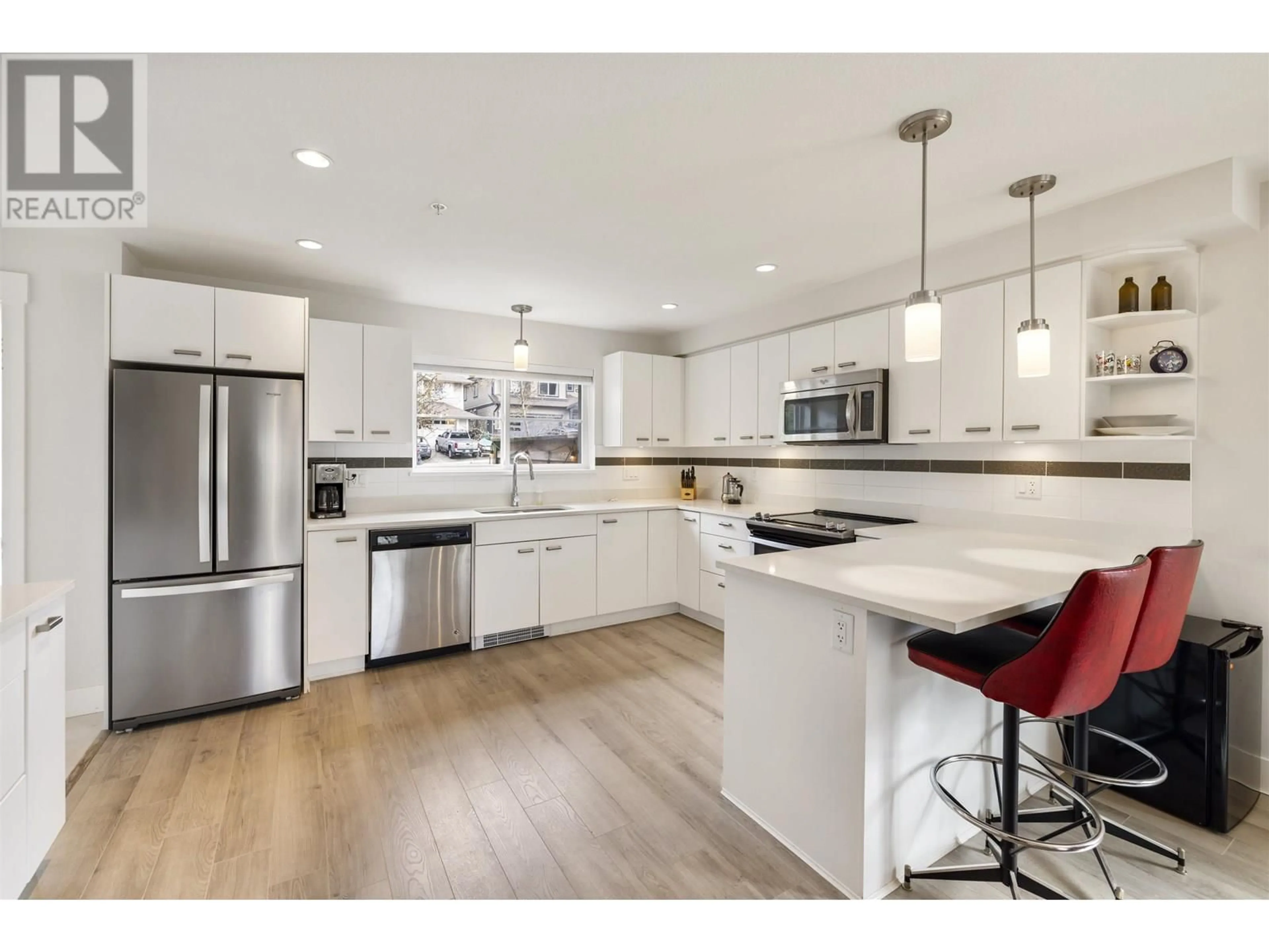 Open concept kitchen, unknown for 3 - 23651 132 AVENUE, Maple Ridge British Columbia V4R0E9
