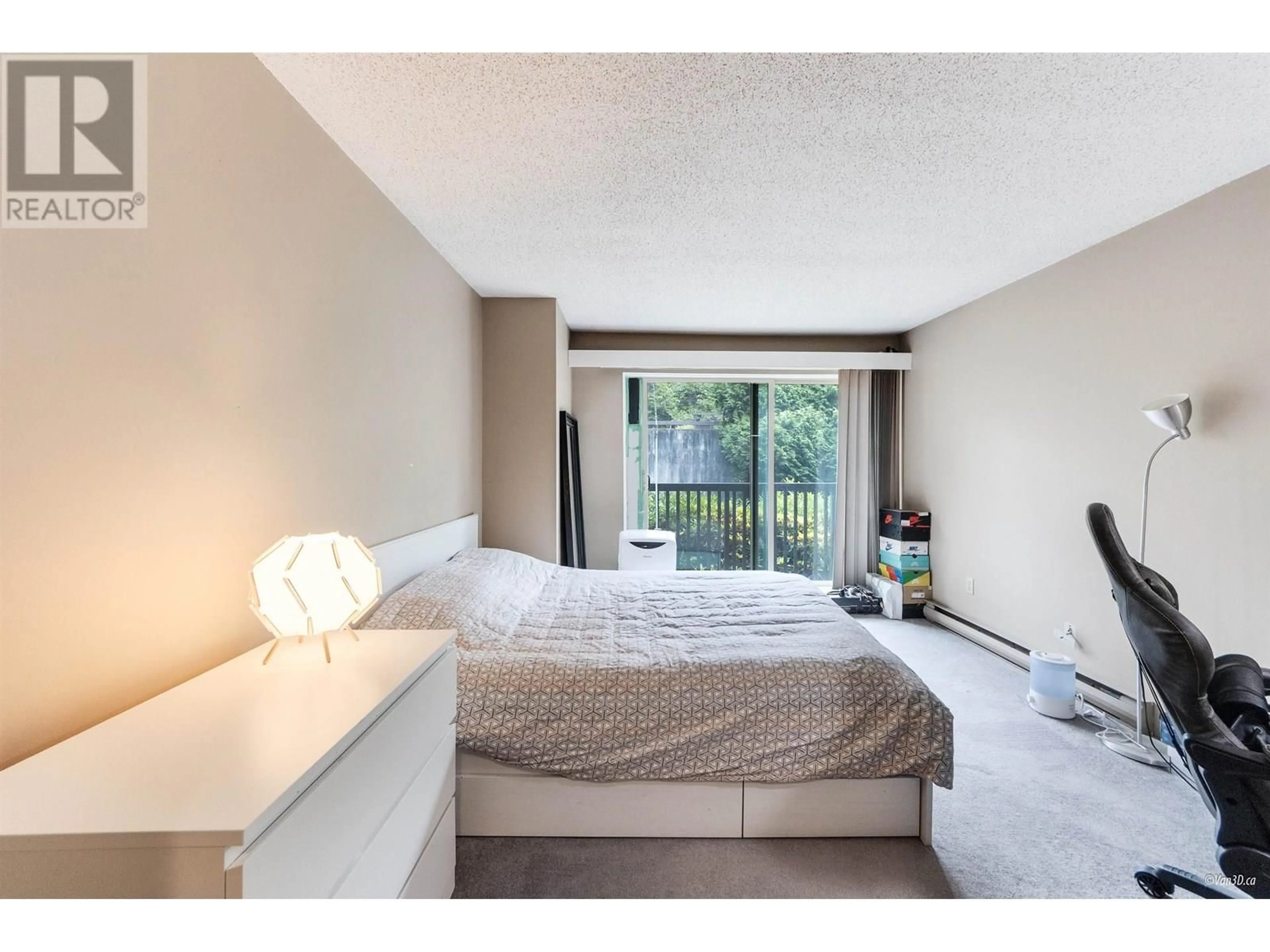 Bedroom with bed, unknown for 320 - 9857 MANCHESTER DRIVE, Burnaby British Columbia V3N4P5