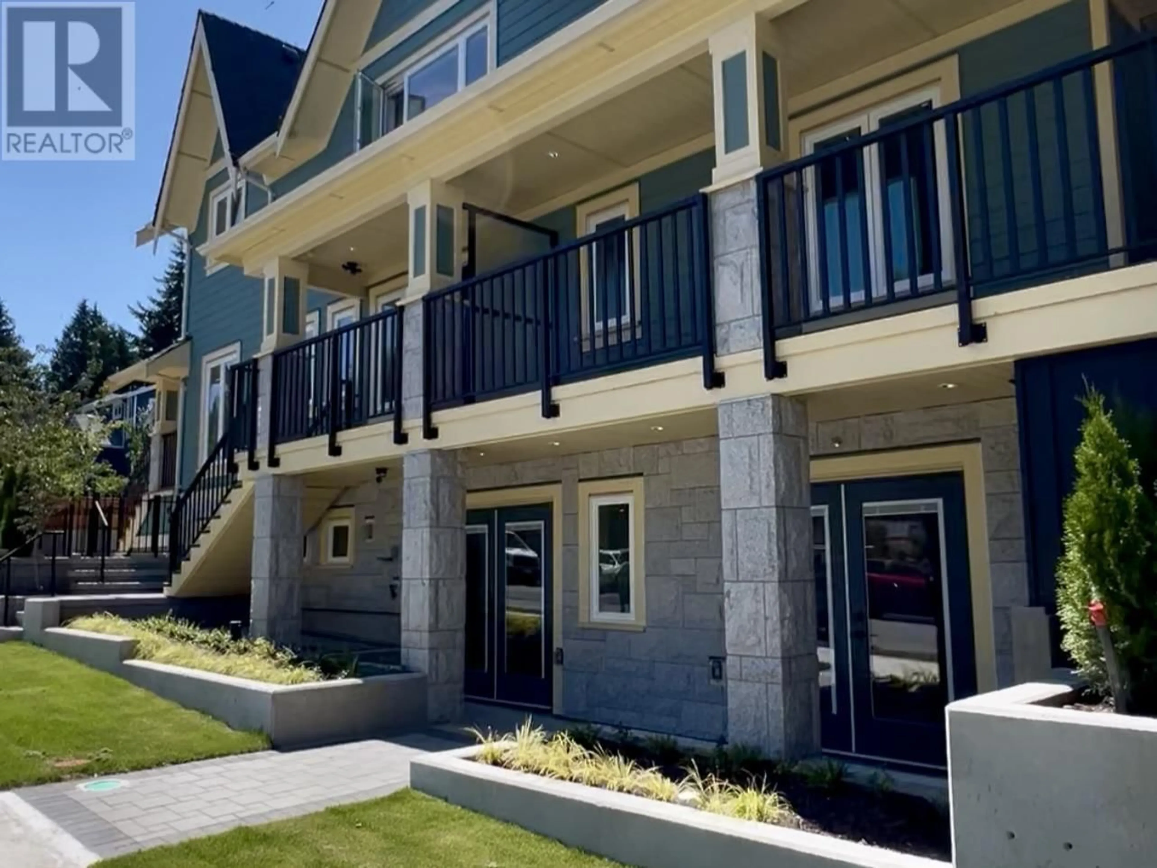 Unknown for 3121 COLUMBIA STREET, Vancouver British Columbia V5Y1N4