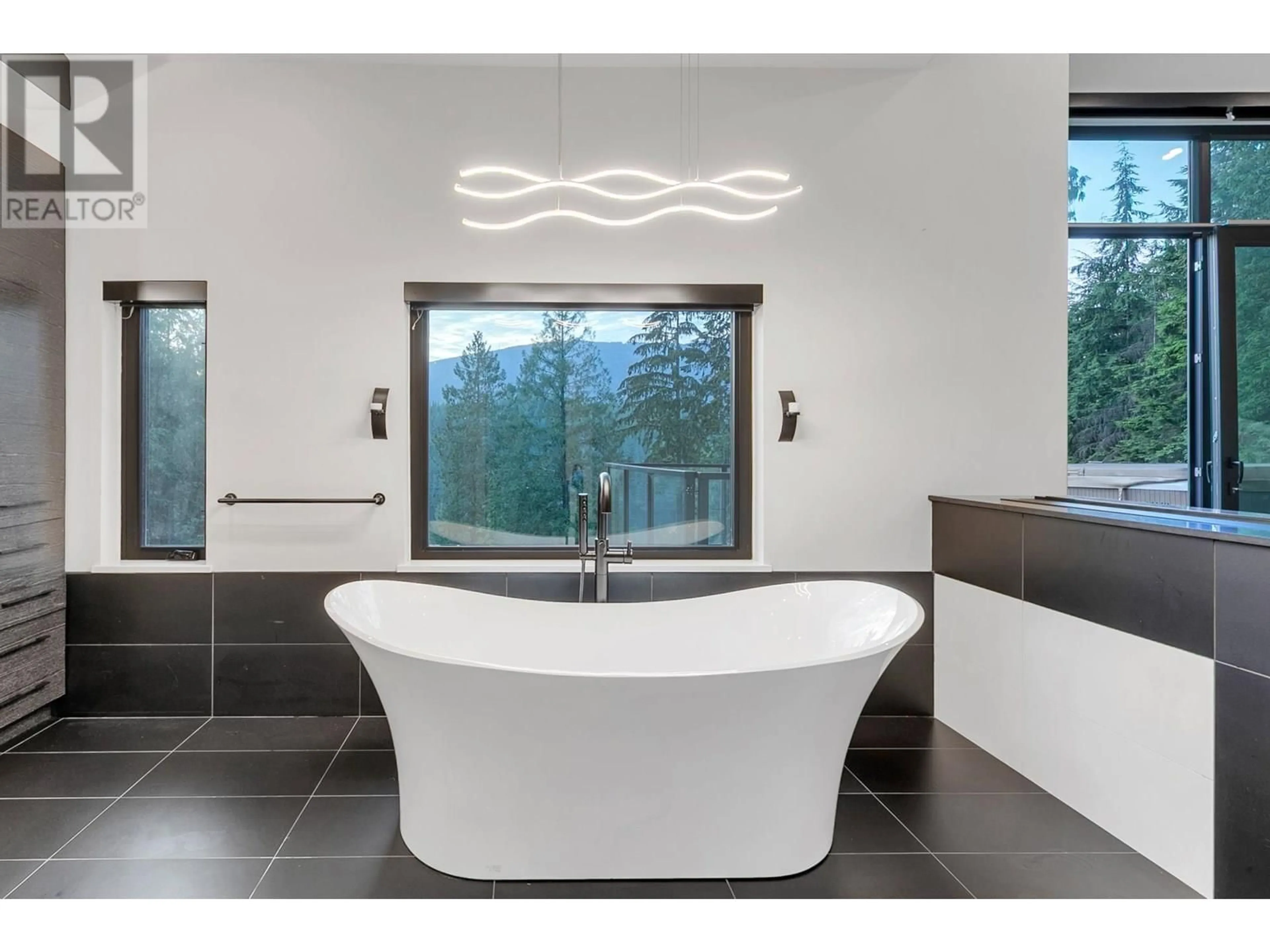 Contemporary bathroom, ceramic/tile floor for 4031 BEDWELL BAY ROAD, Belcarra British Columbia V3H4P8
