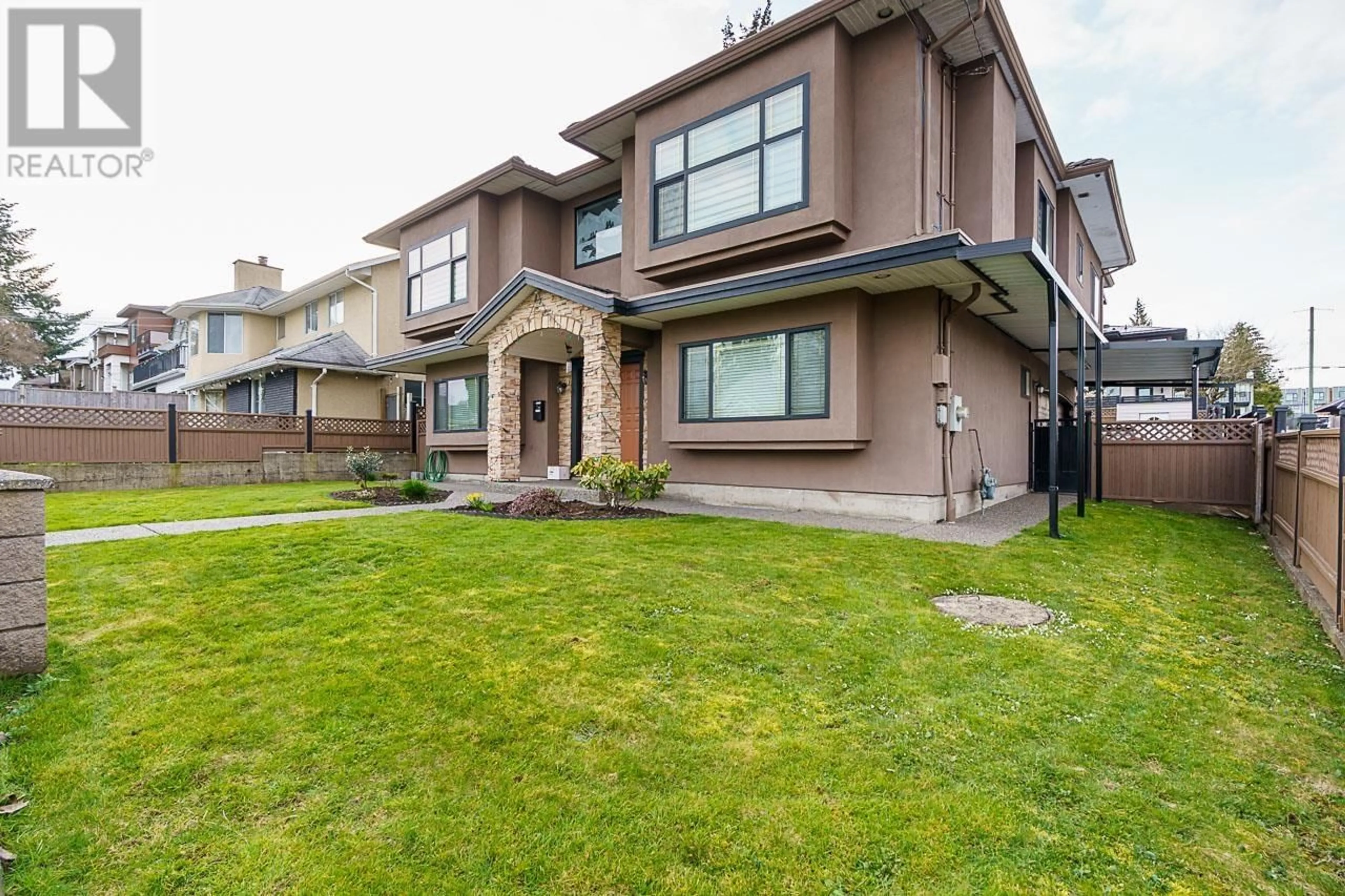 Unknown for 7877 15TH AVENUE, Burnaby British Columbia V3N1W7