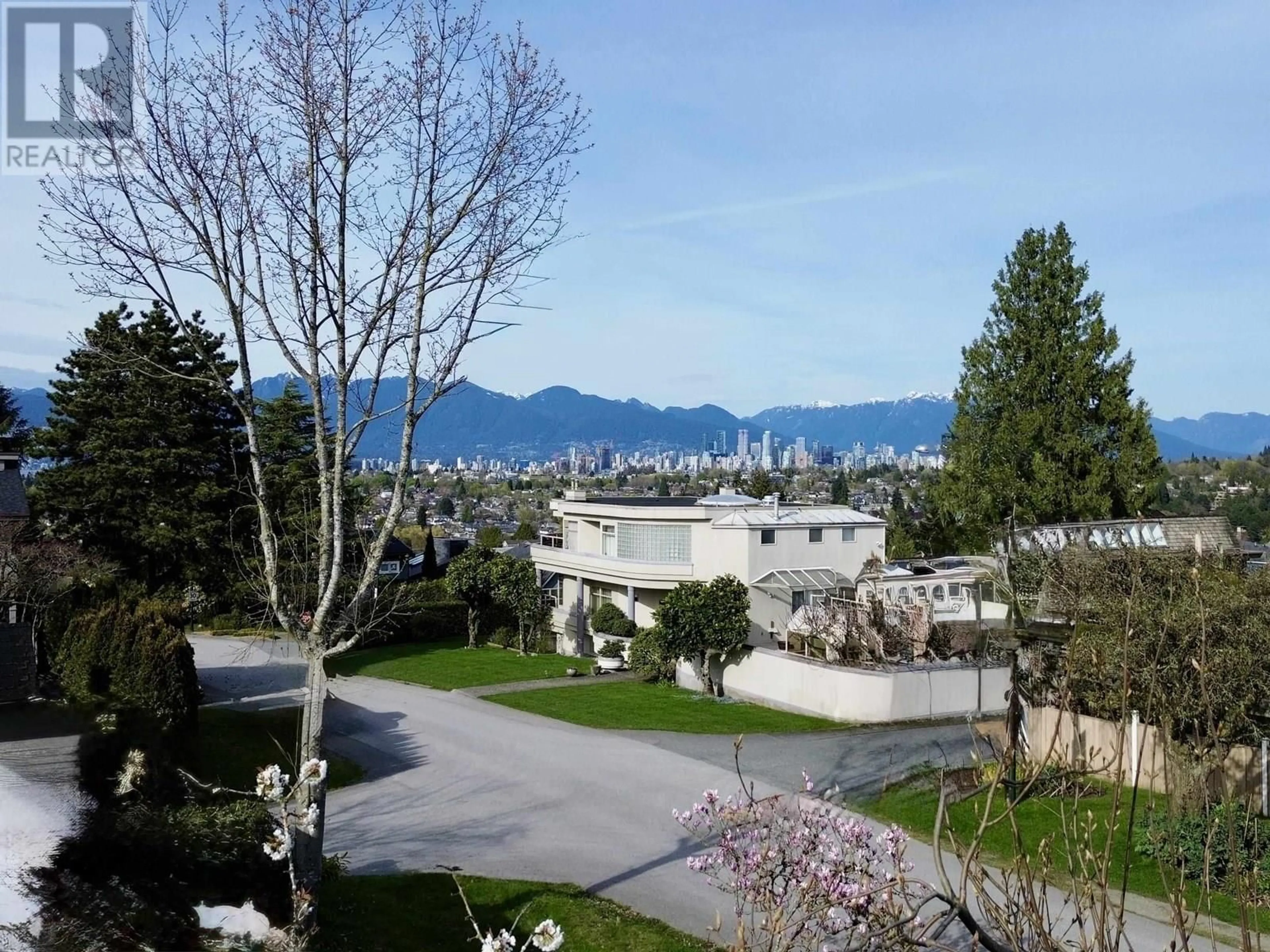 Unknown for 2805 30TH AVENUE, Vancouver British Columbia V6L1Z1