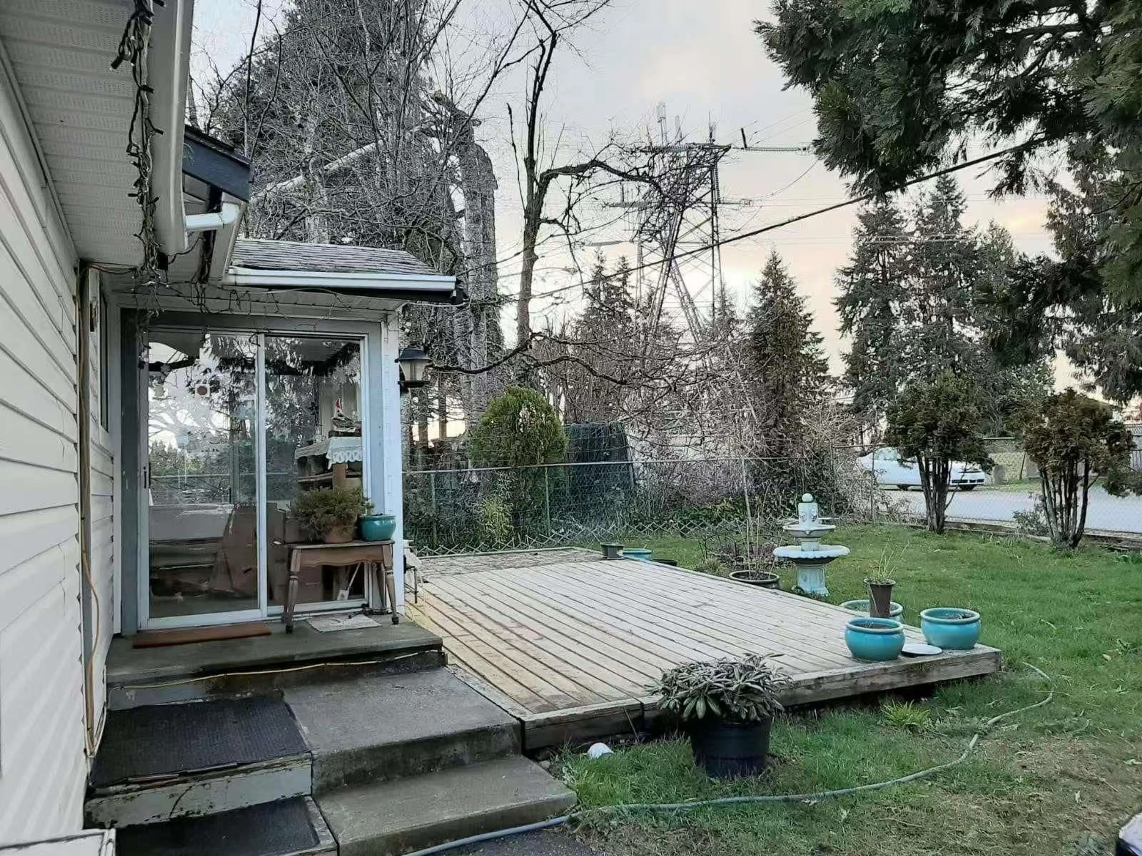 Patio, unknown for 14080 110, Surrey British Columbia V3R1Z2