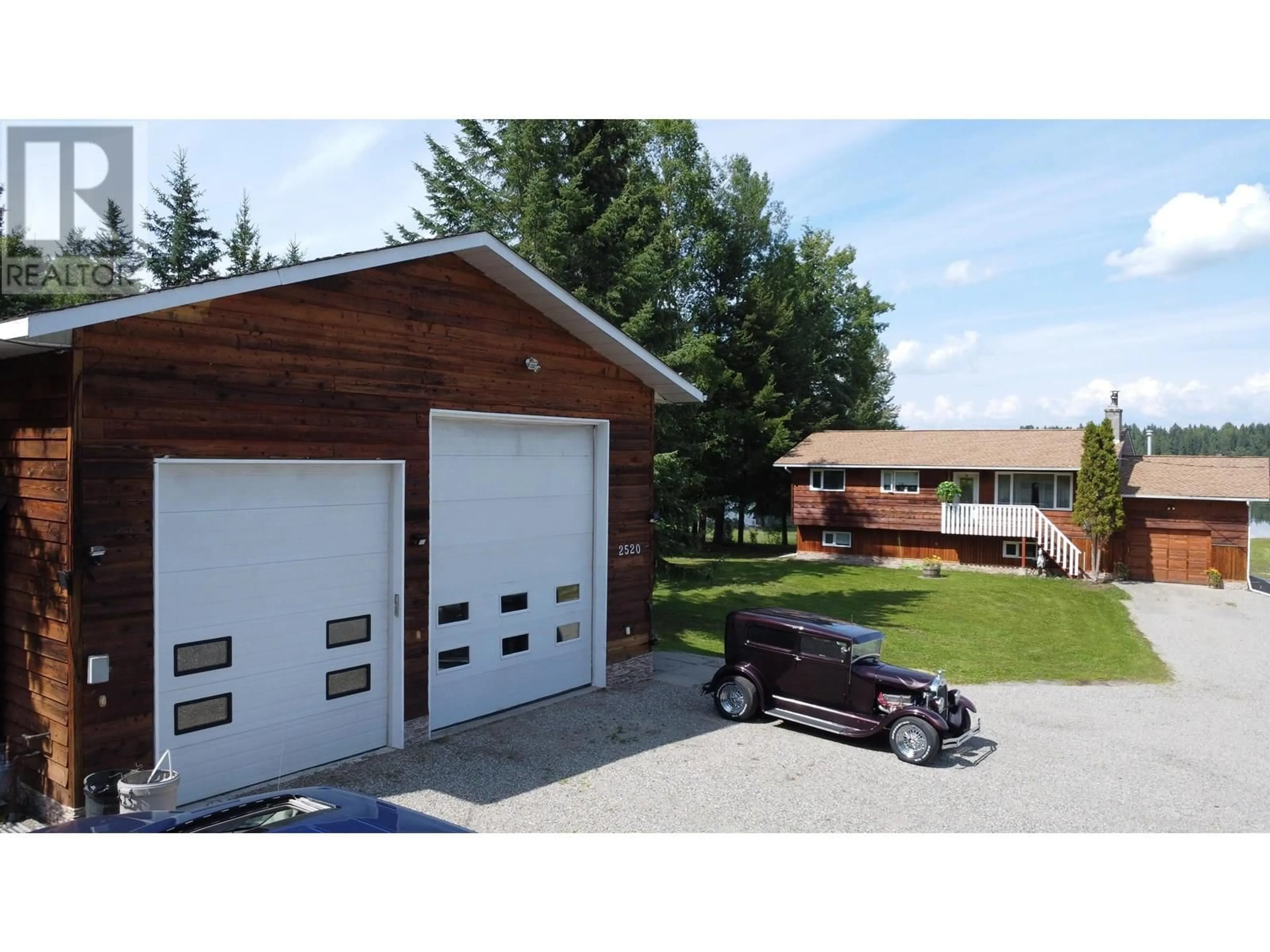 Indoor garage for 2520 NORWOOD ROAD, Bouchie Lake British Columbia V2J7B9