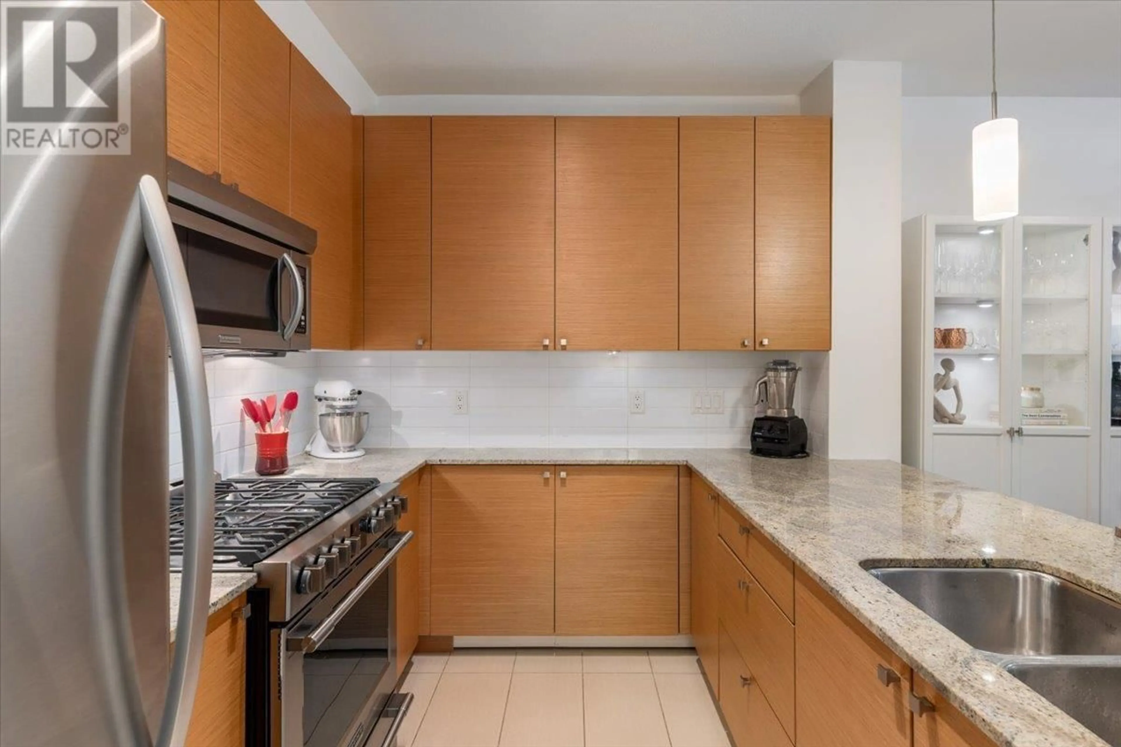 Standard kitchen, ceramic/tile floor for 111 - 101 MORRISSEY ROAD, Port Moody British Columbia V3H0E6