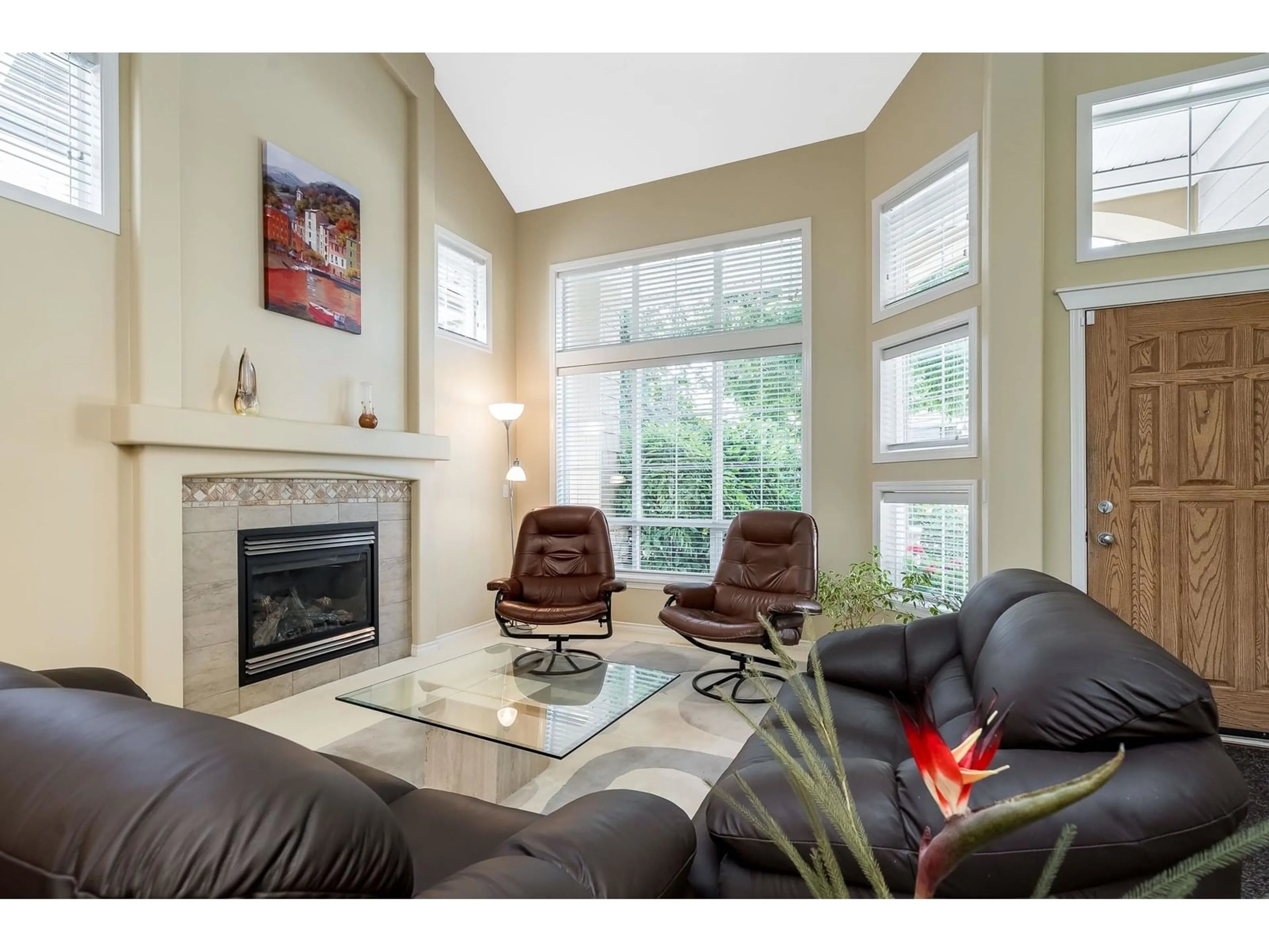 Living room with furniture, unknown for 3482 150, Surrey British Columbia V3Z0T5