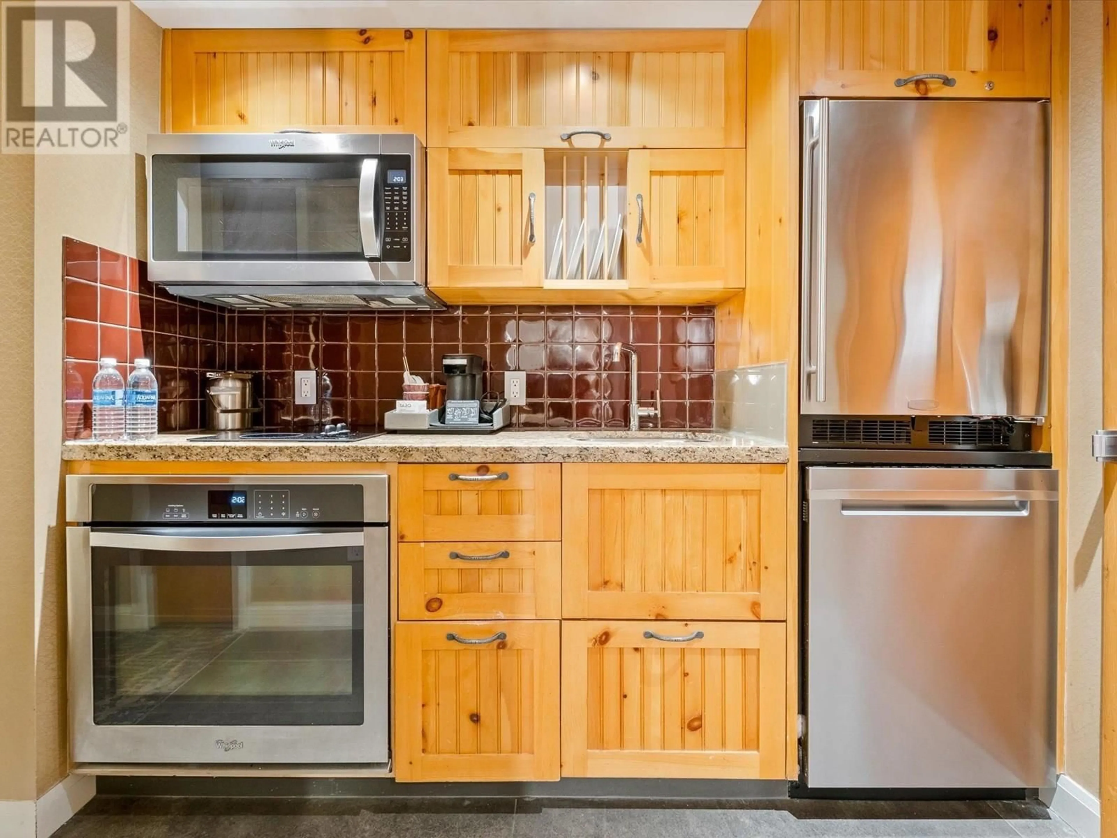 Standard kitchen, unknown for 577 - 4090 WHISTLER WAY, Whistler British Columbia V8E1J3