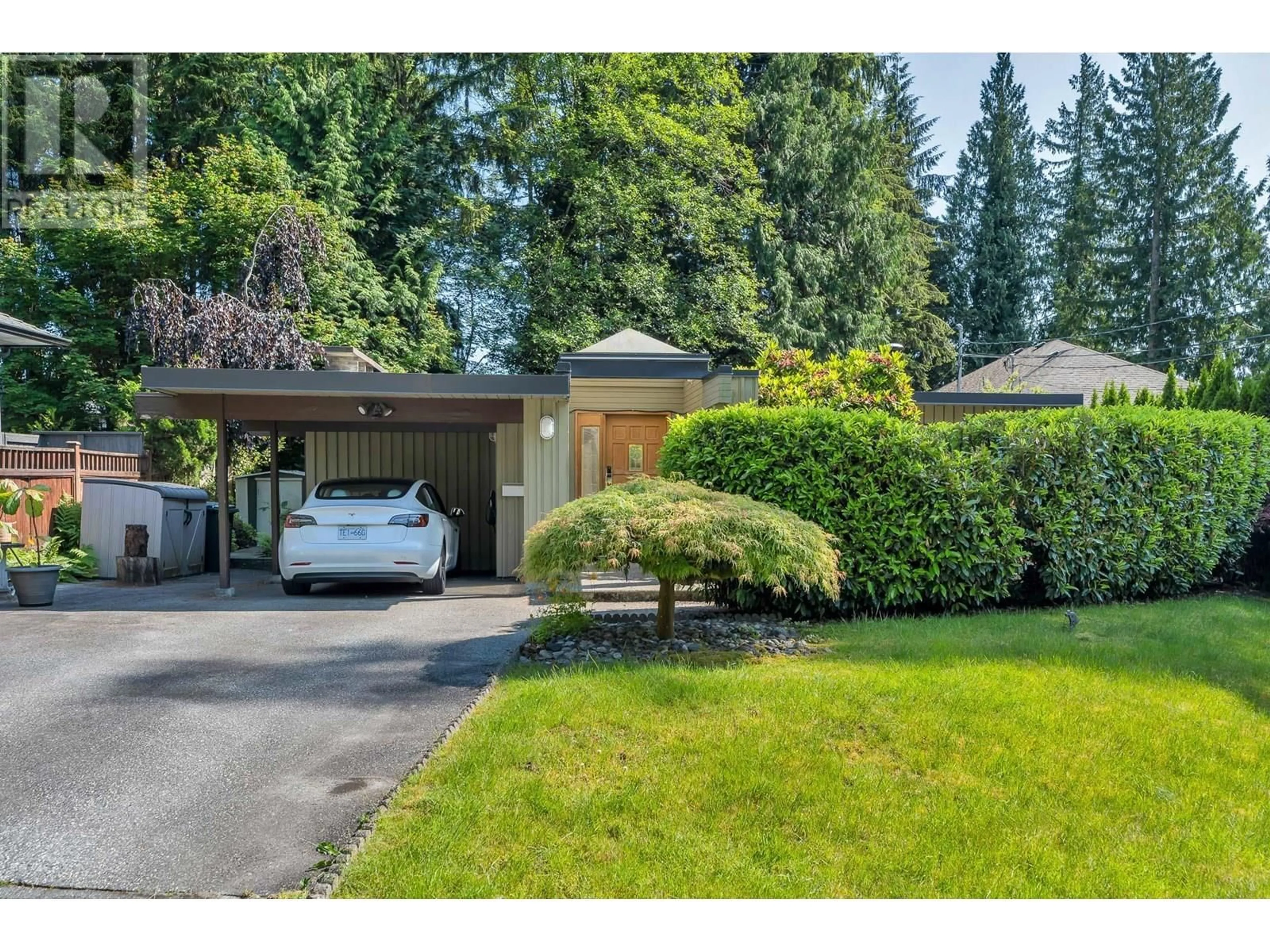 Unknown for 977 BELVEDERE DRIVE, North Vancouver British Columbia V7R2C2