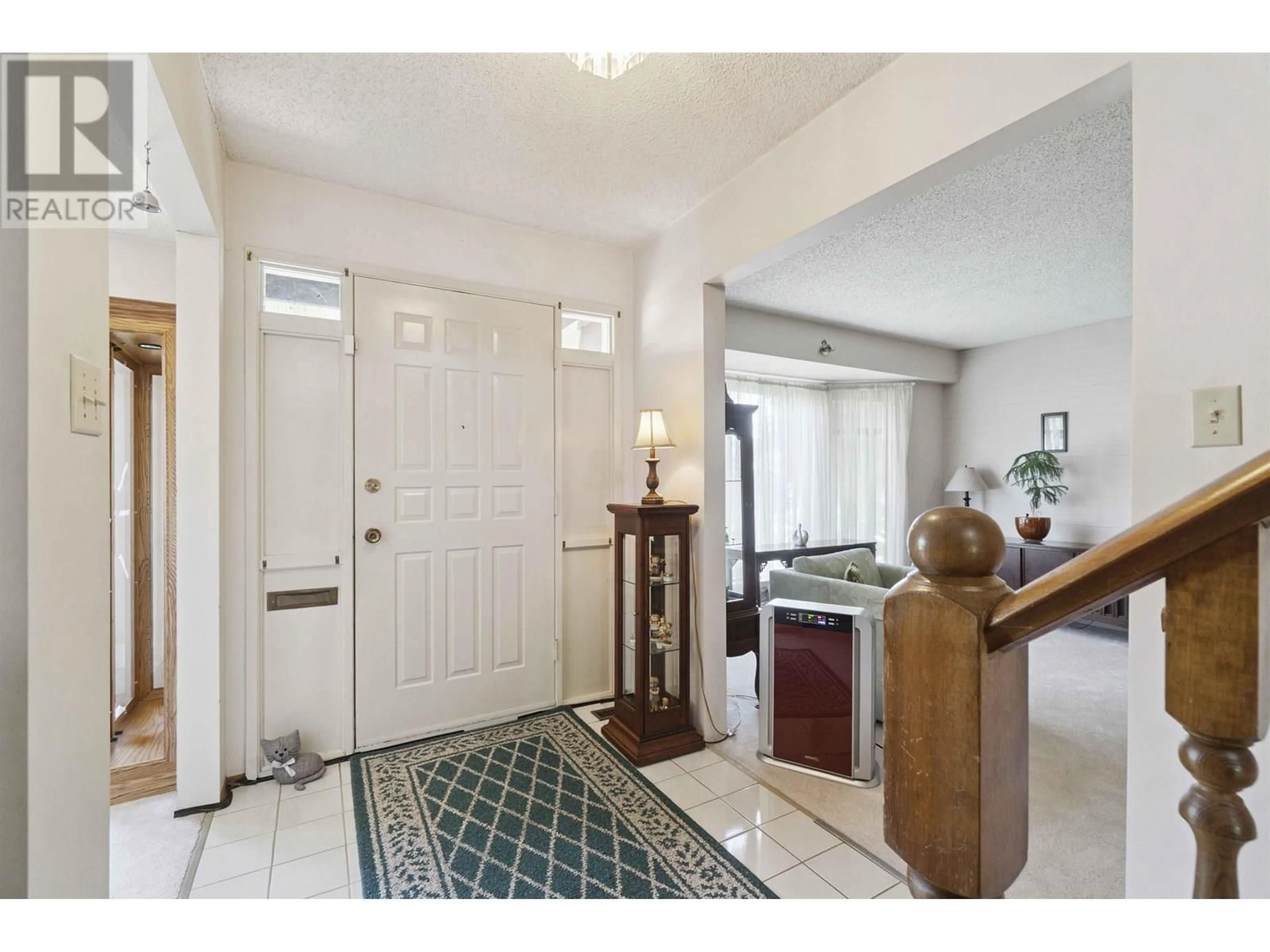 Indoor entryway for 8731 NO. 4 ROAD, Richmond British Columbia V6Y2T7