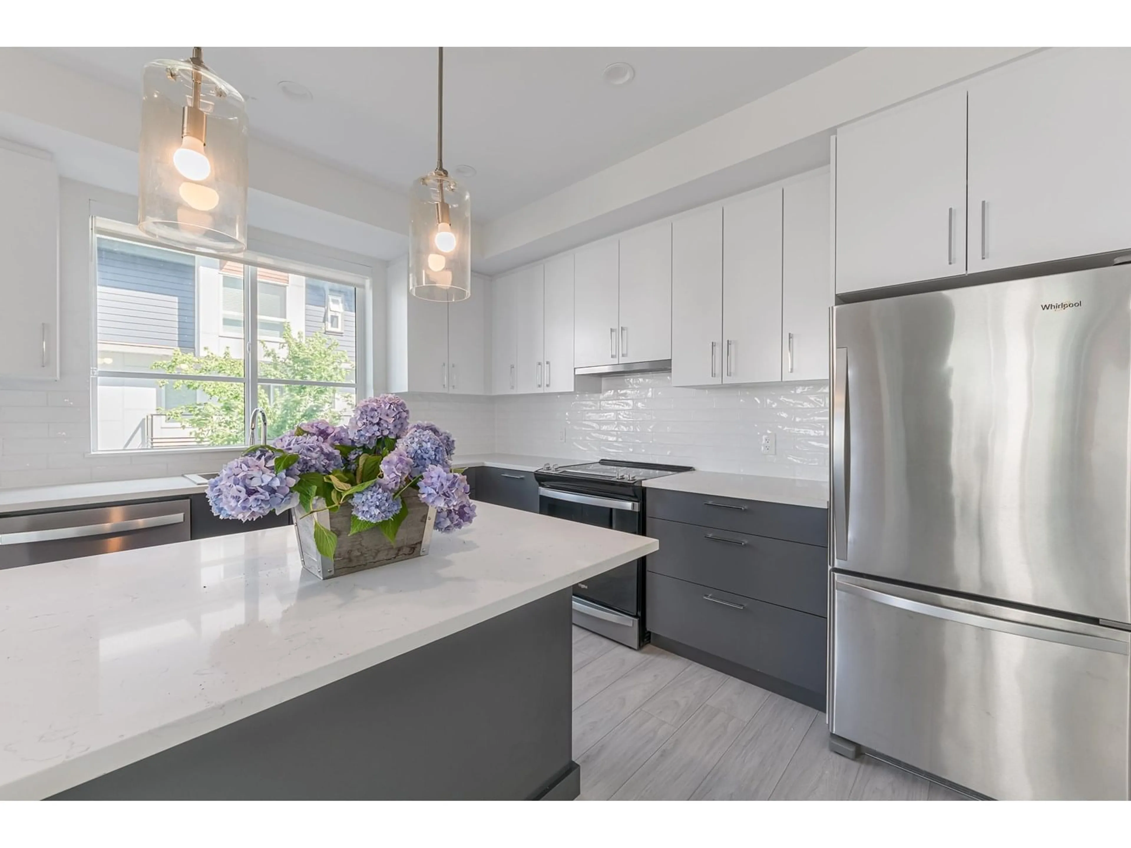 Open concept kitchen, unknown for A218 - 20834 80, Langley British Columbia V2Y3M4