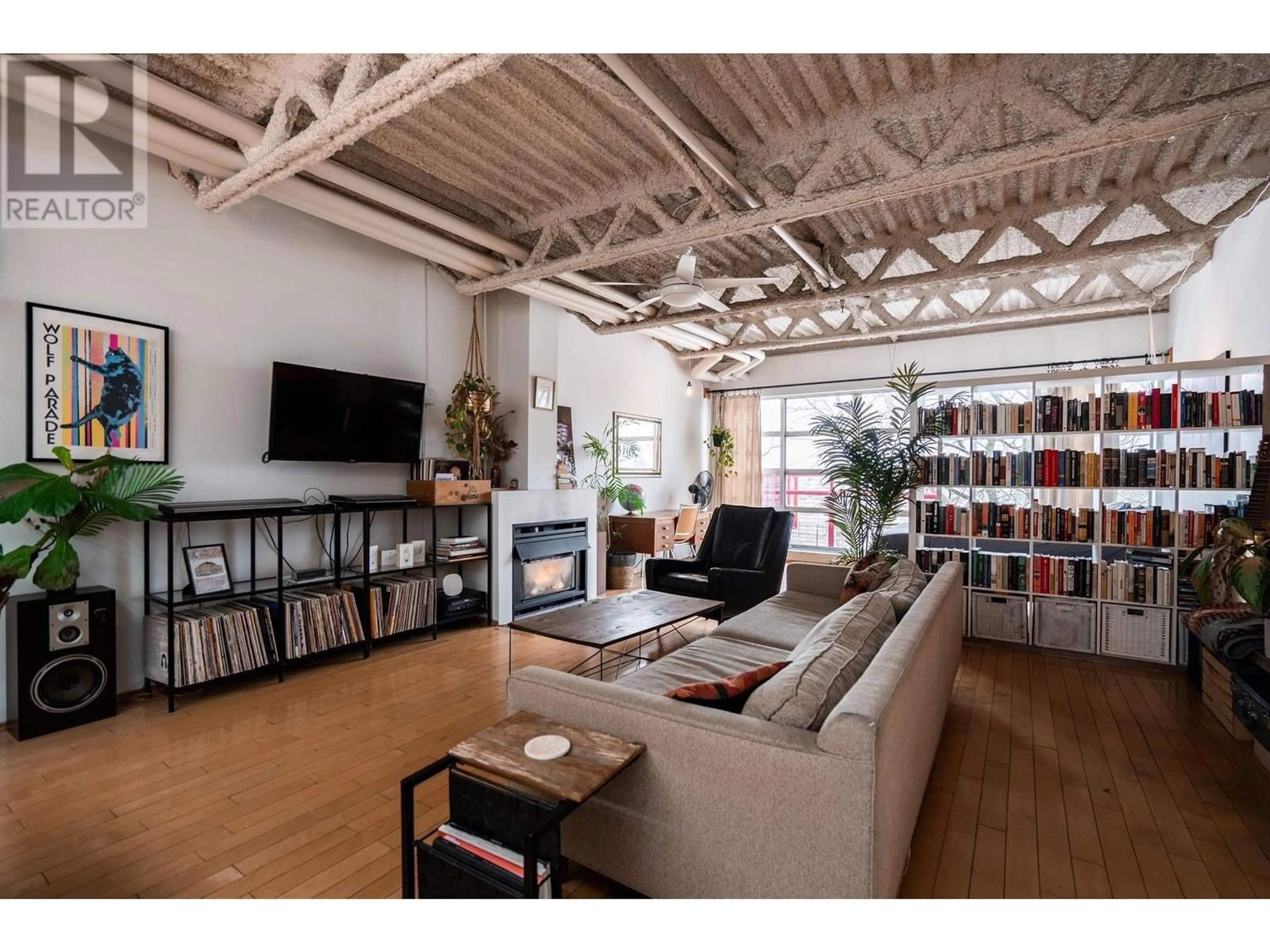 Living room with furniture, unknown for 420 - 350 2ND AVENUE, Vancouver British Columbia V5T4R8