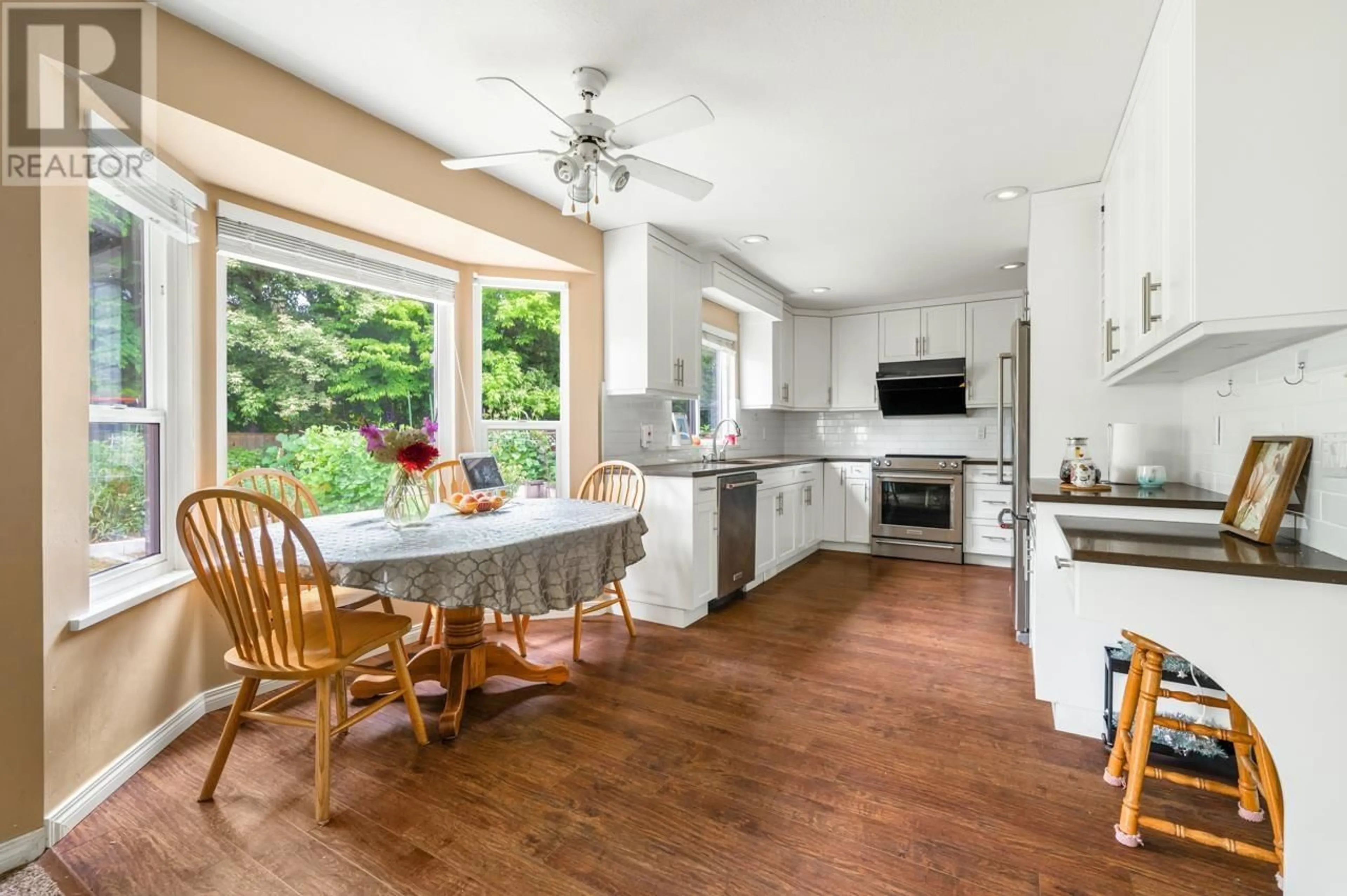 Open concept kitchen, unknown for 12655 228 STREET, Maple Ridge British Columbia V2X6M9