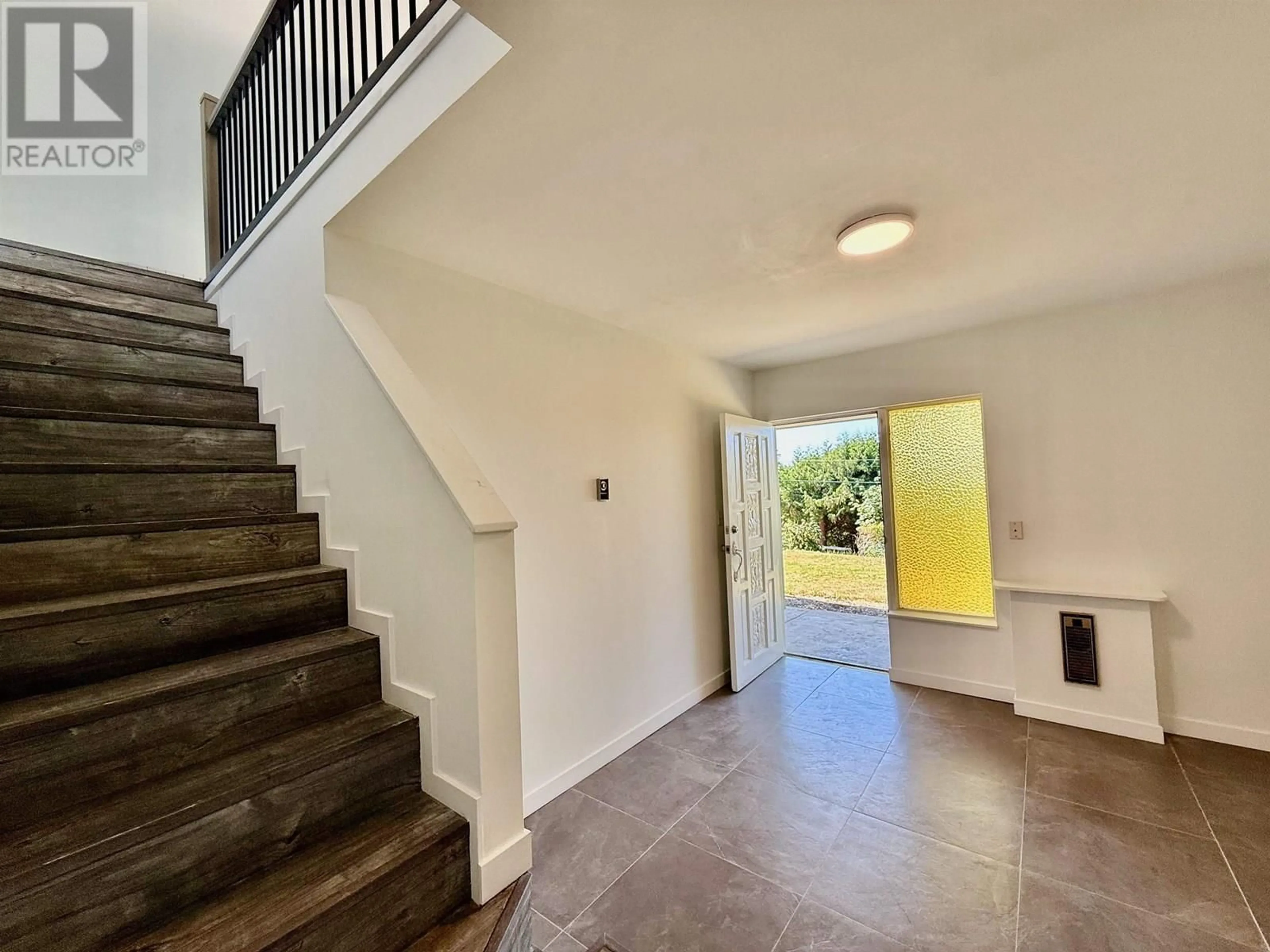 Unknown for 6472 JASPER ROAD, Sechelt British Columbia V7Z0S6