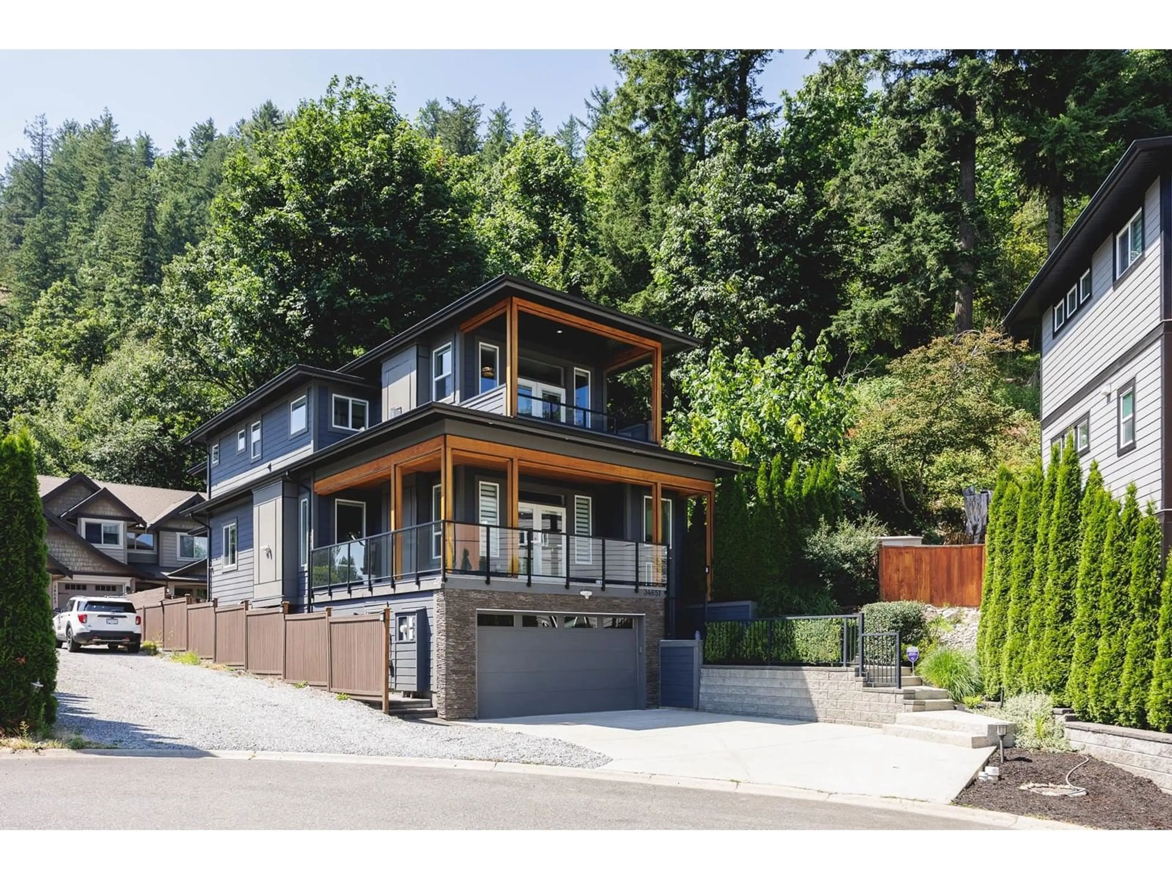 Home with vinyl exterior material, unknown for 34651 GORDON, Mission British Columbia V2V6P9