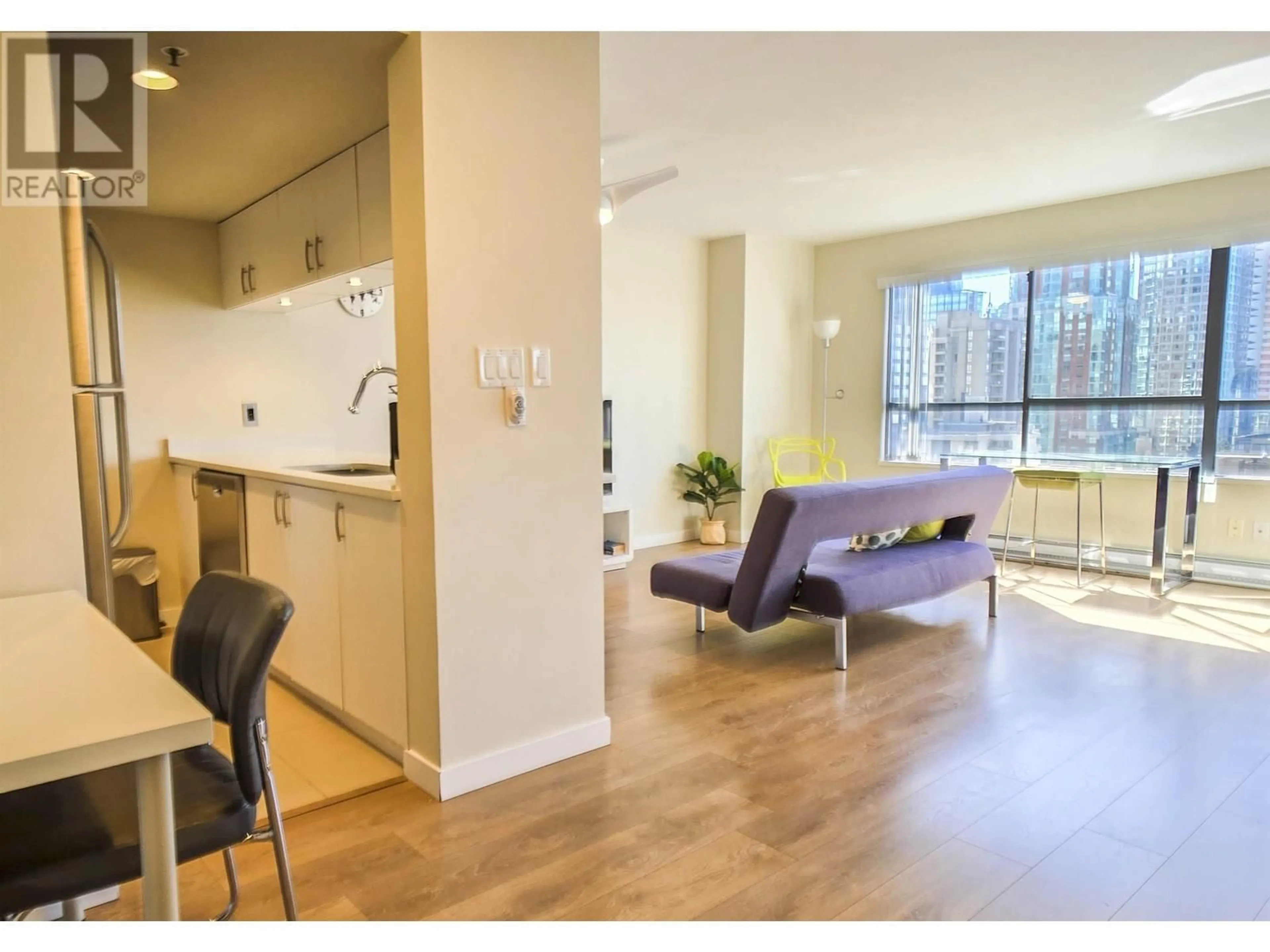 Unknown for 1210 - 1060 ALBERNI STREET, Vancouver British Columbia V6E1A3