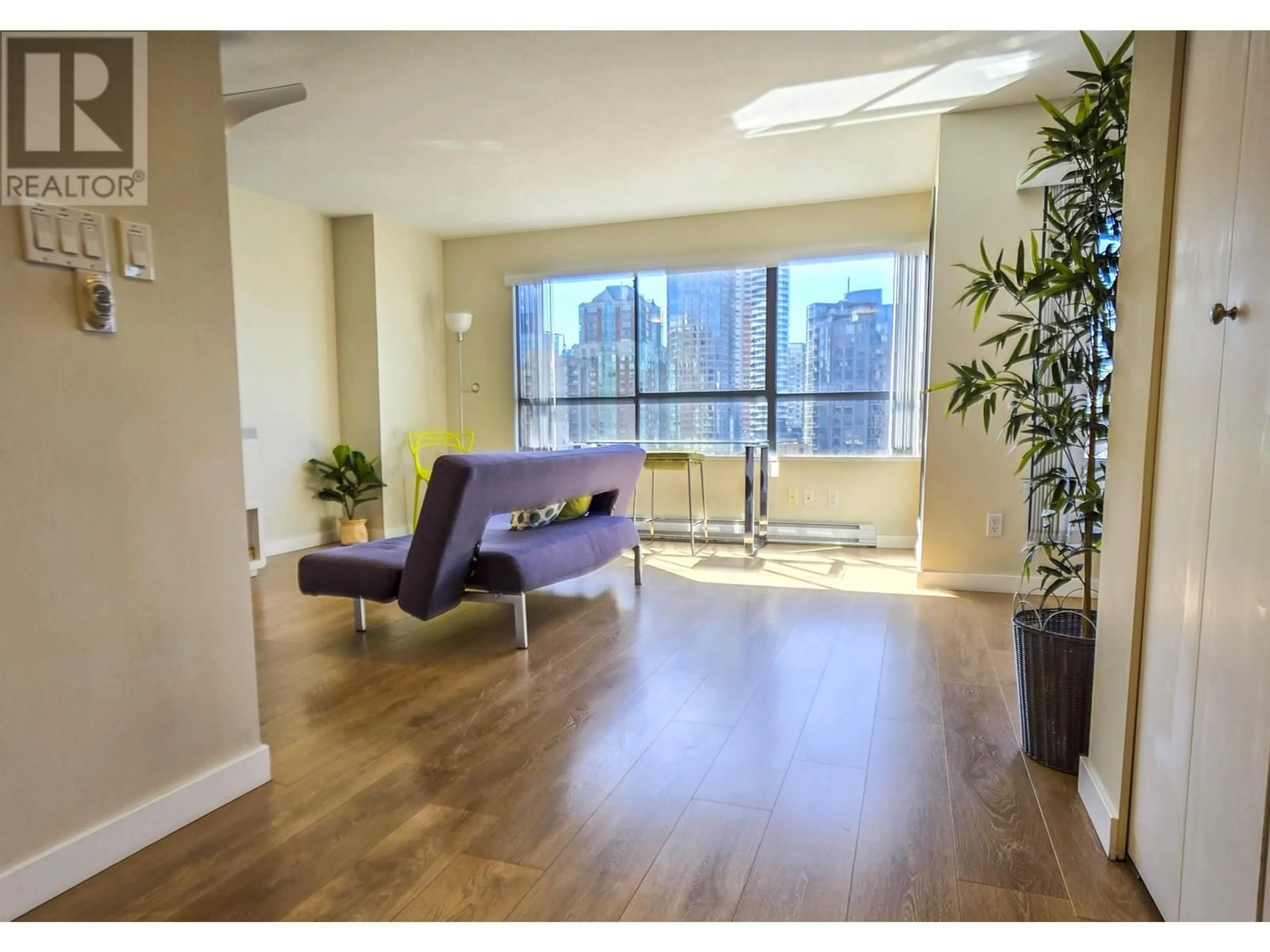 Unknown for 1210 - 1060 ALBERNI STREET, Vancouver British Columbia V6E1A3