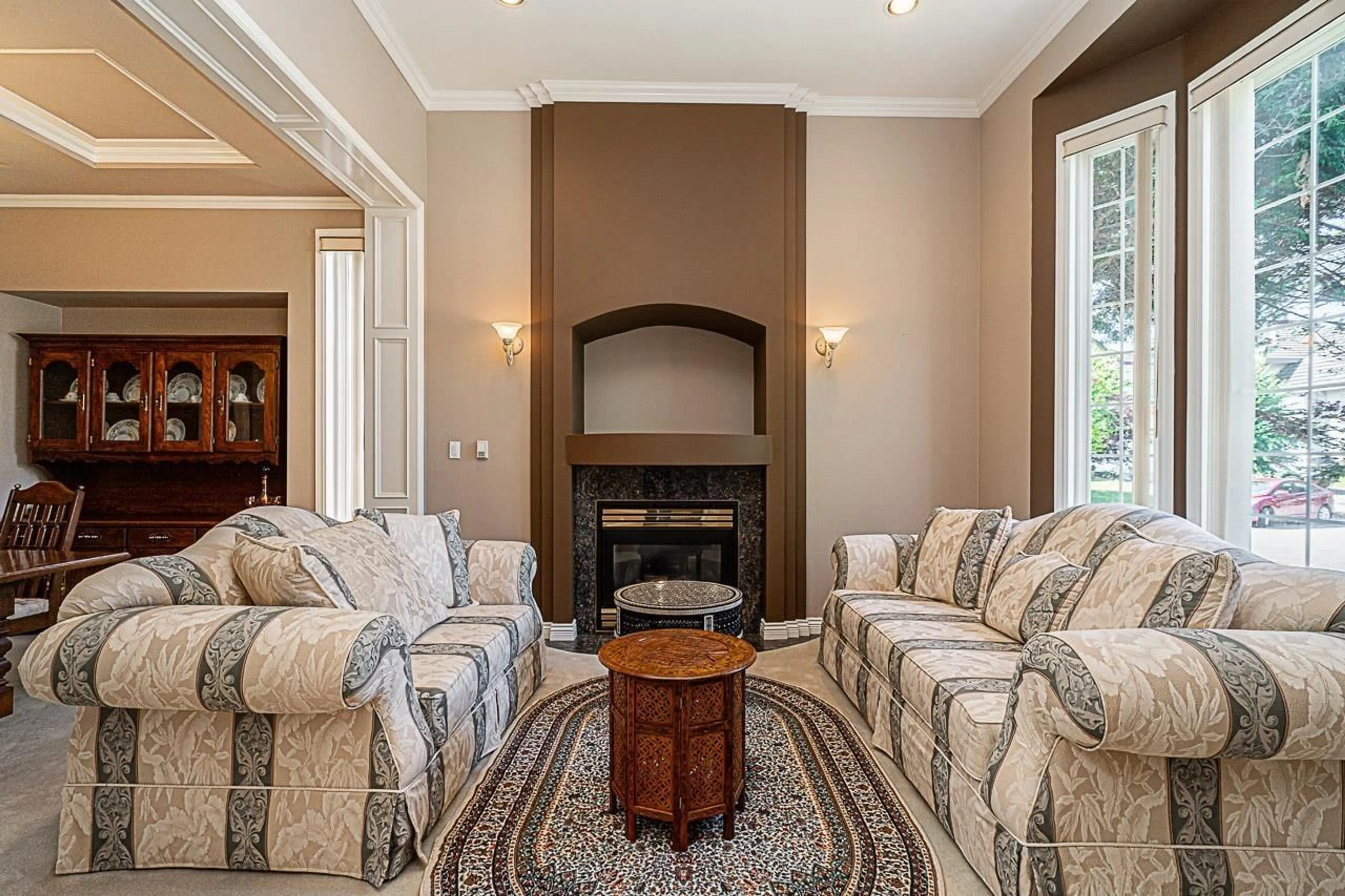 Living room with furniture, unknown for 7458 145A, Surrey British Columbia V3S8Z8