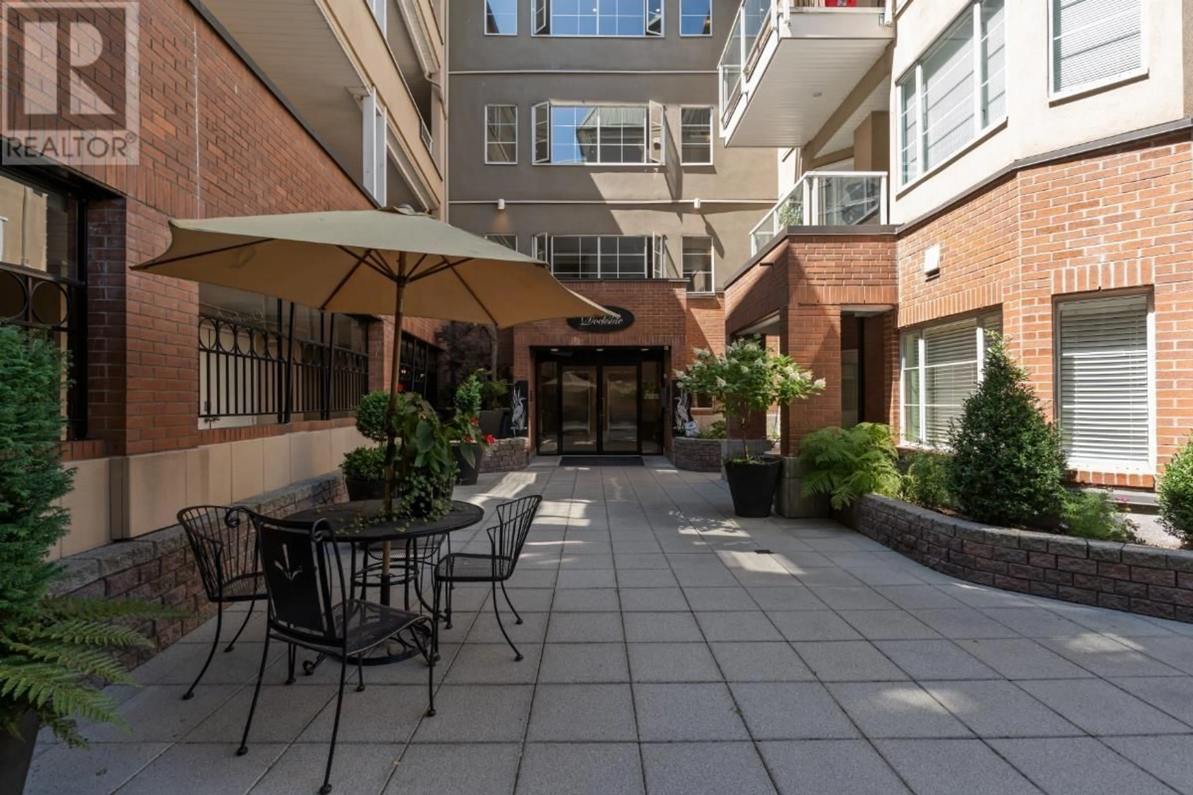 Patio, street for 309 - 12 K DE K COURT, New Westminster British Columbia V3M6C5