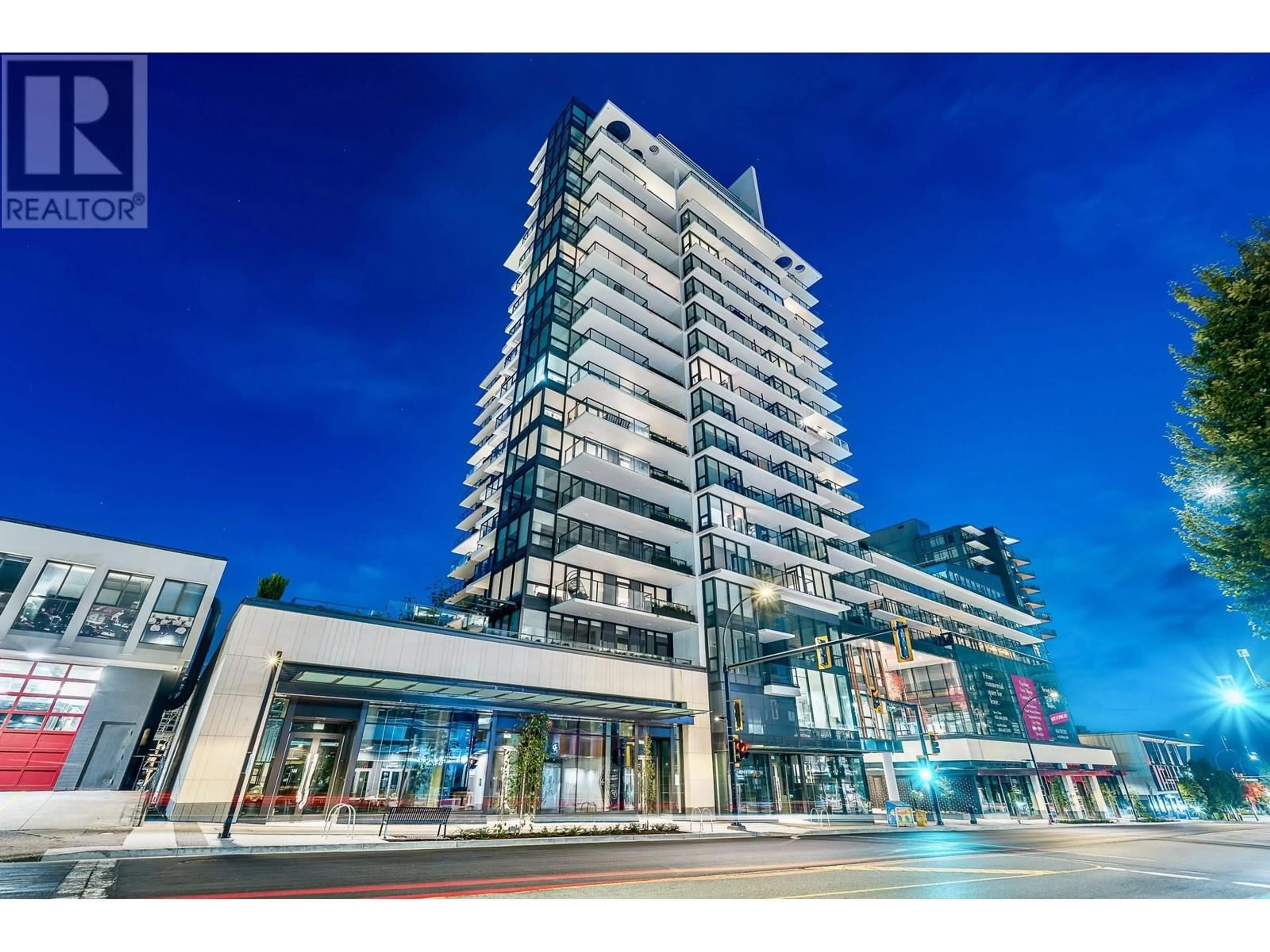 Indoor foyer for 1205 - 135 13TH STREET, North Vancouver British Columbia V7L0J8