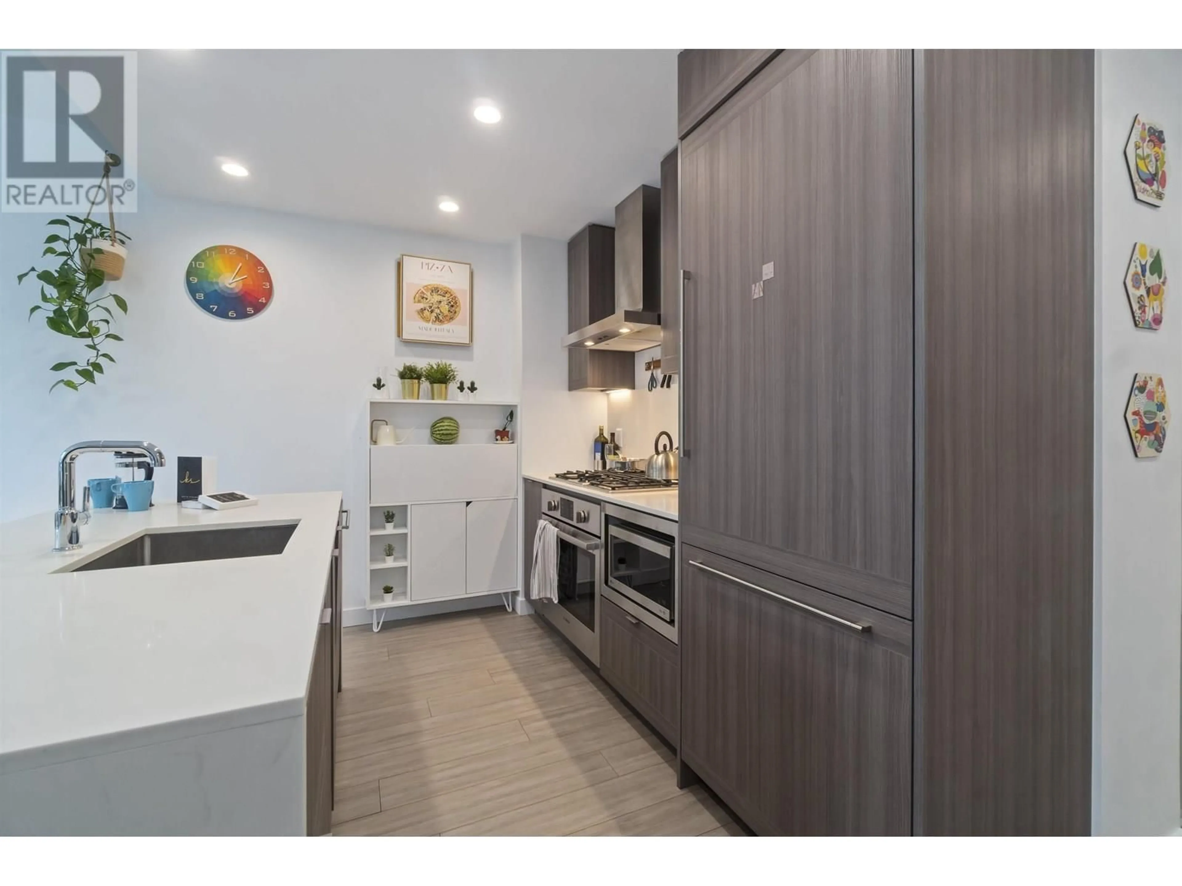 Unknown for 407 - 2311 BETA AVENUE, Burnaby British Columbia V5C0M1