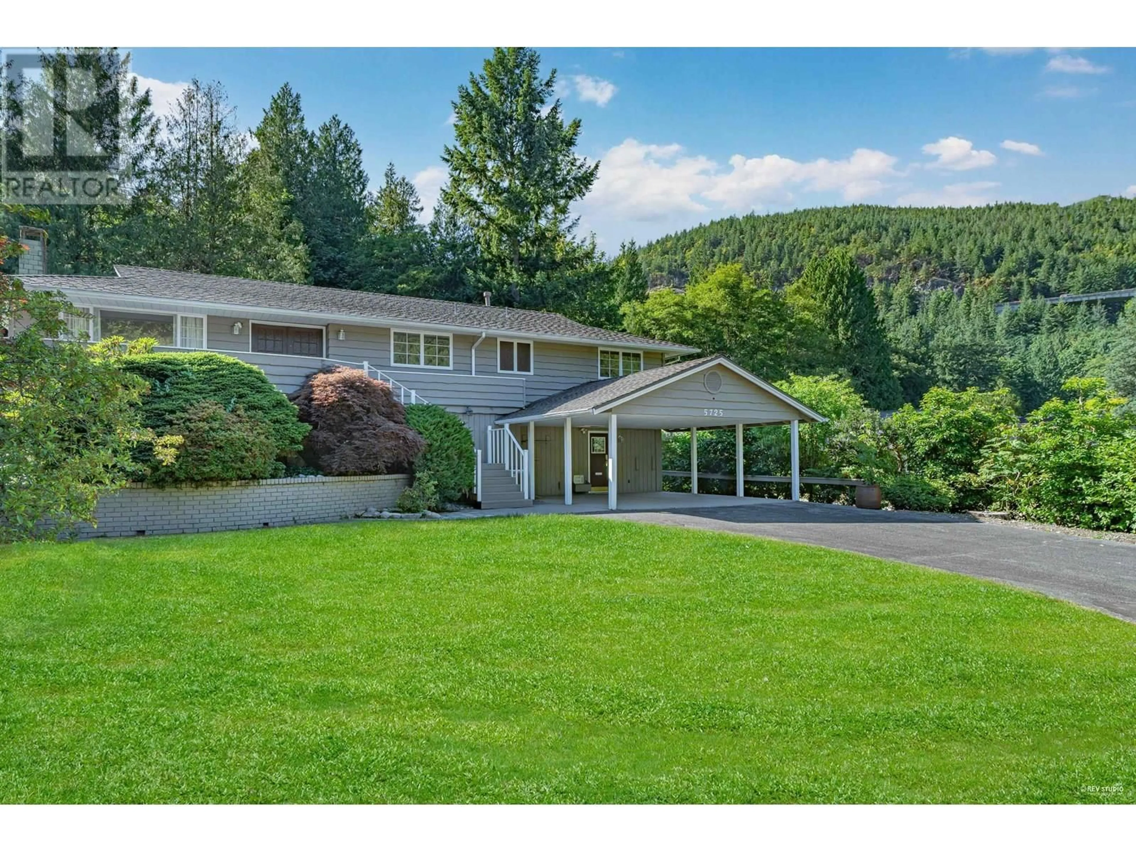 A pic from outside/outdoor area/front of a property/back of a property/a pic from drone, mountain view for 5725 CRANLEY DRIVE, West Vancouver British Columbia V0V0V0