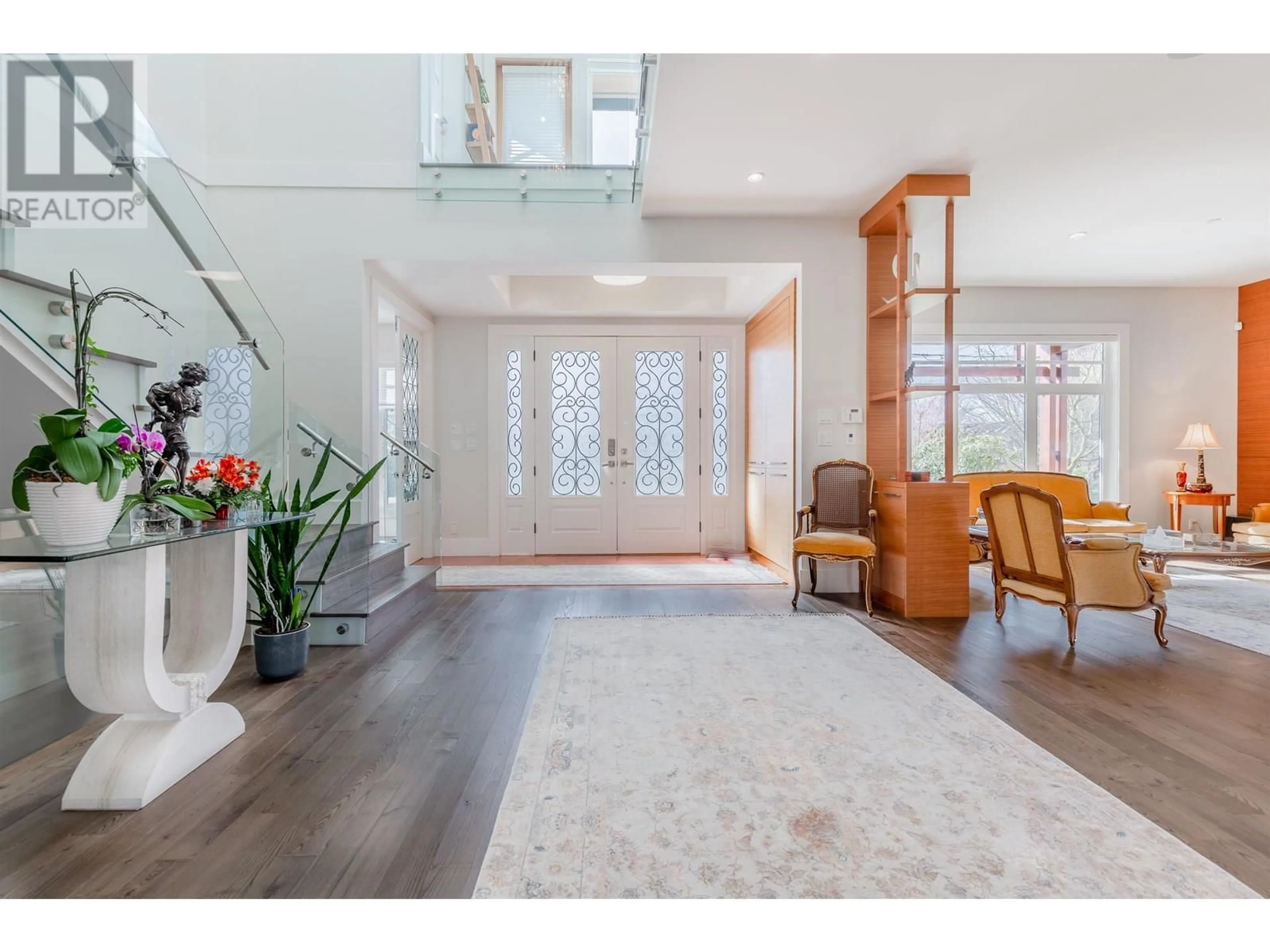 Indoor foyer for 1175 HAYWOOD AVENUE, West Vancouver British Columbia V7T1T8