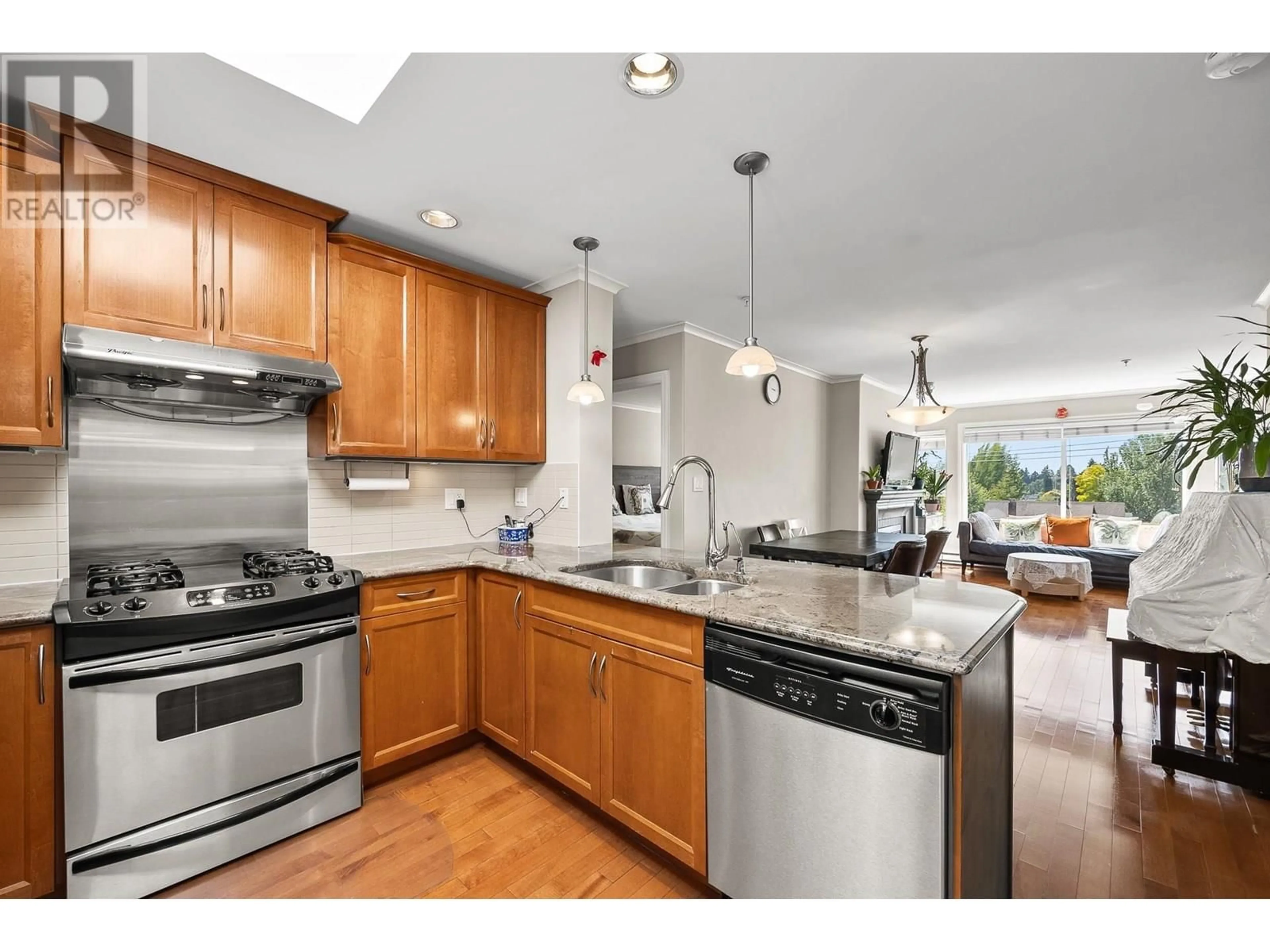 Open concept kitchen, unknown for 406 - 2103 45TH AVENUE, Vancouver British Columbia V6M2J2