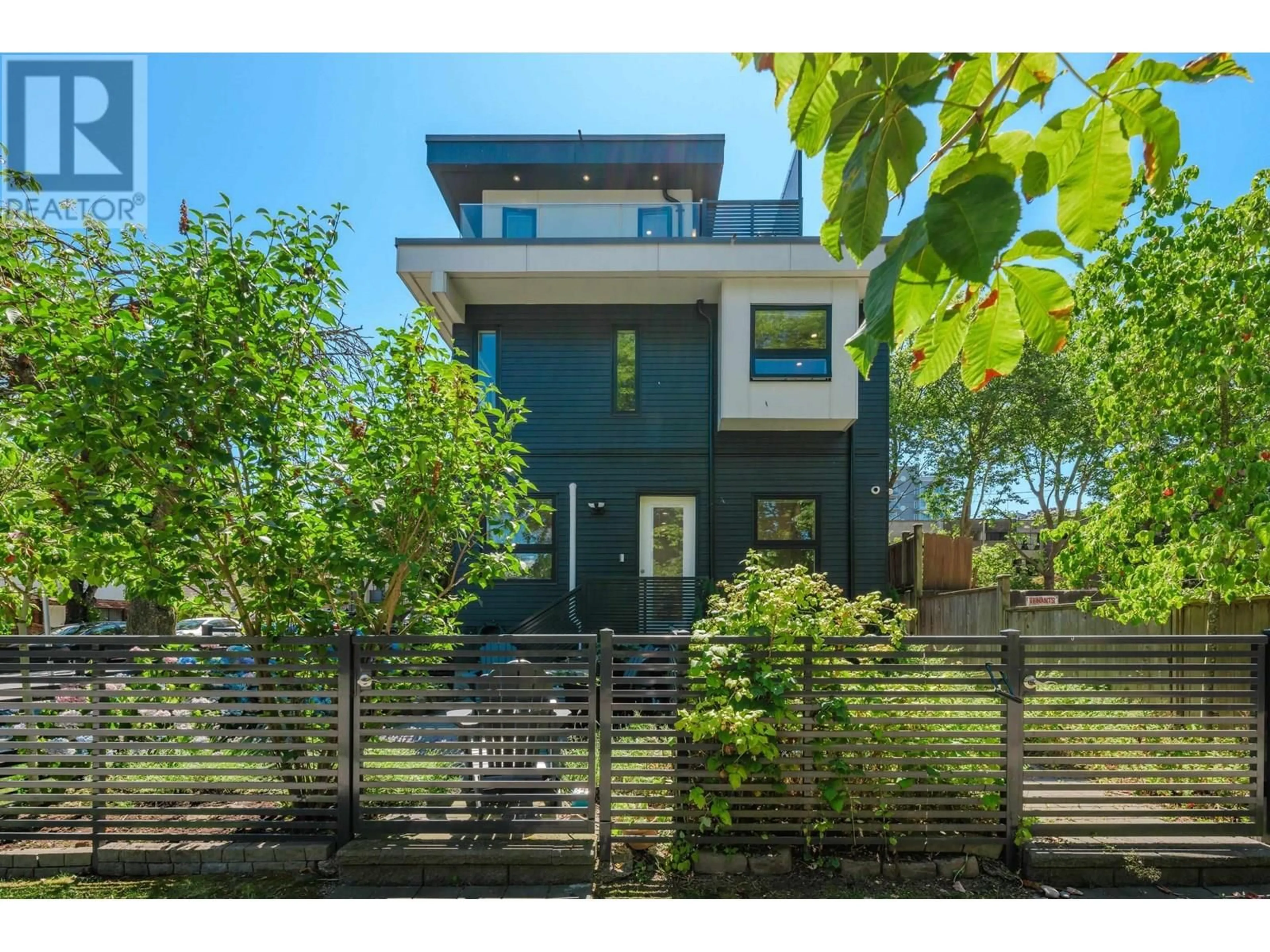 Unknown for 2625 GUELPH STREET, Vancouver British Columbia V5T4J8