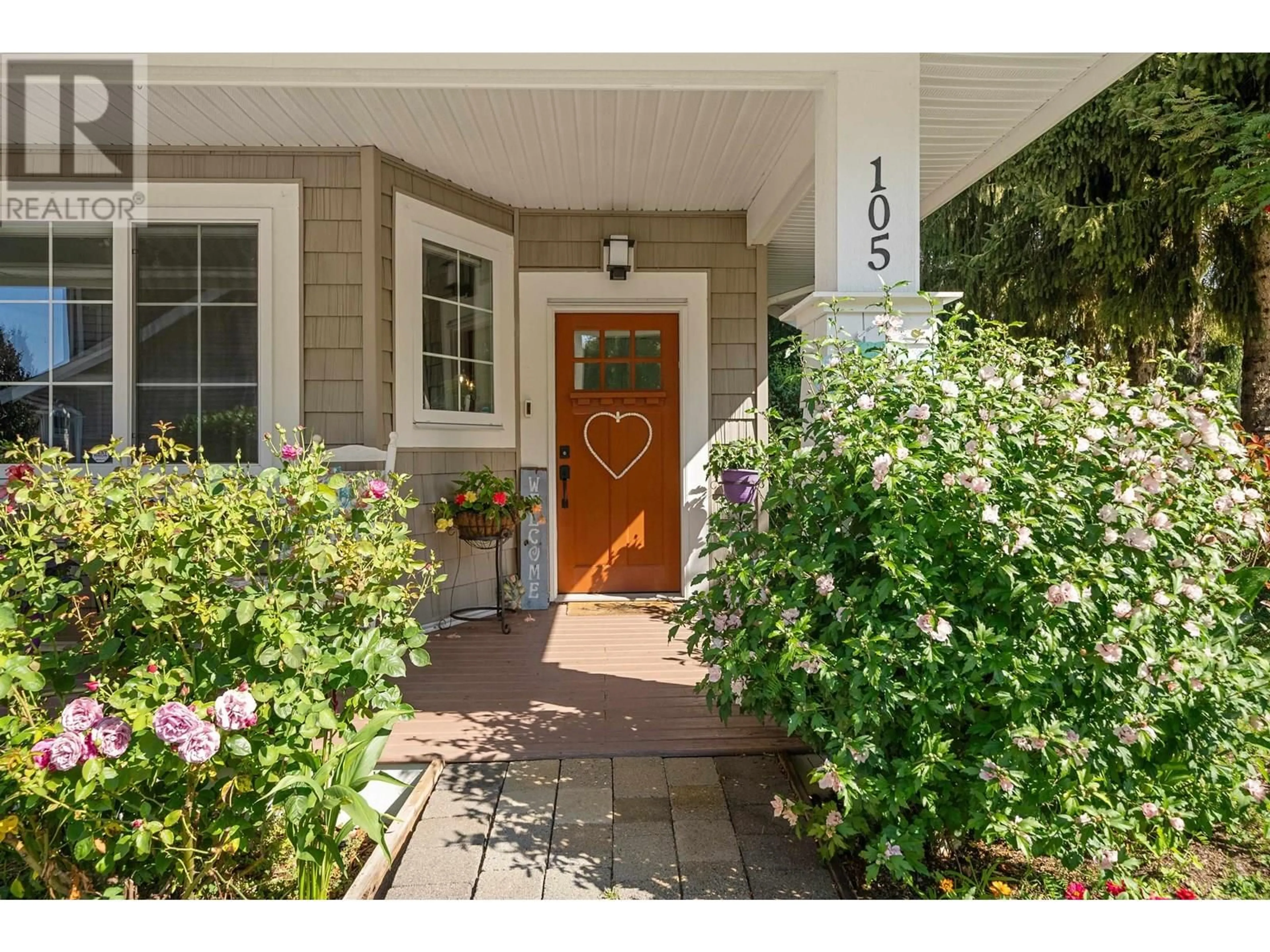 Indoor entryway for 105 - 12161 237 STREET, Maple Ridge British Columbia V4R0E7