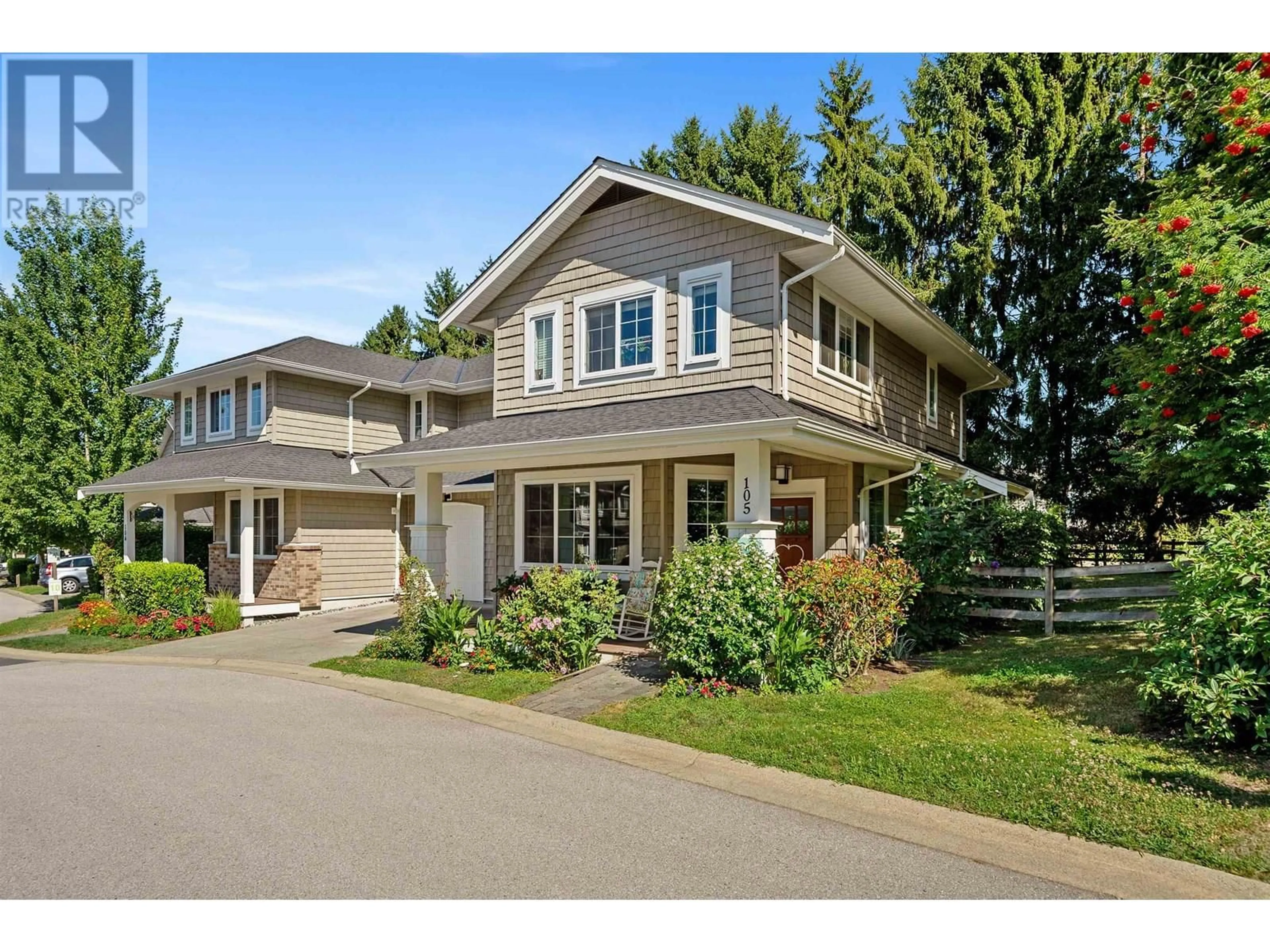Home with vinyl exterior material, street for 105 - 12161 237 STREET, Maple Ridge British Columbia V4R0E7