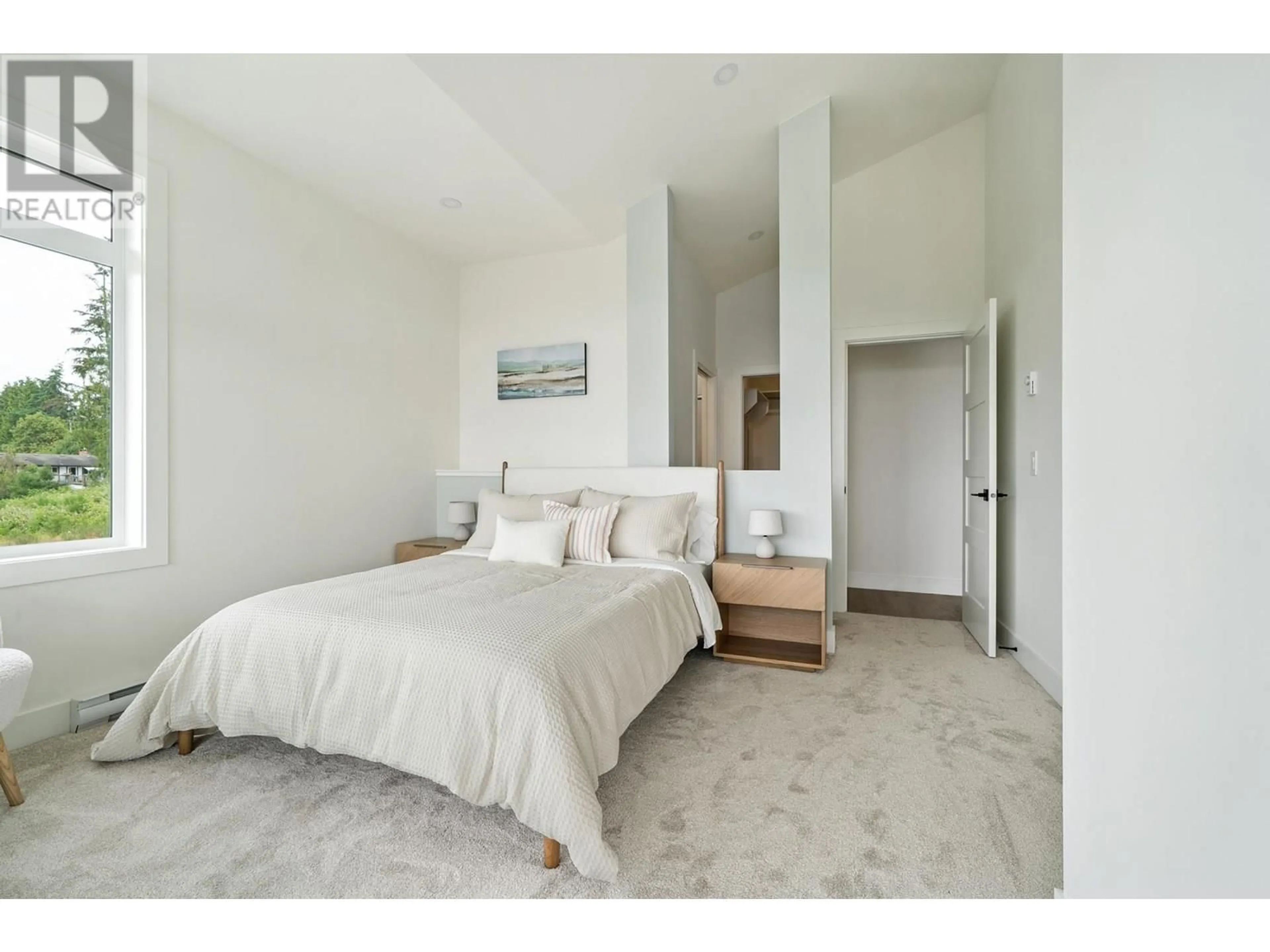 Bedroom with bed, unknown for 7 - 5522 MCCOURT ROAD, Sechelt British Columbia V0N3A7